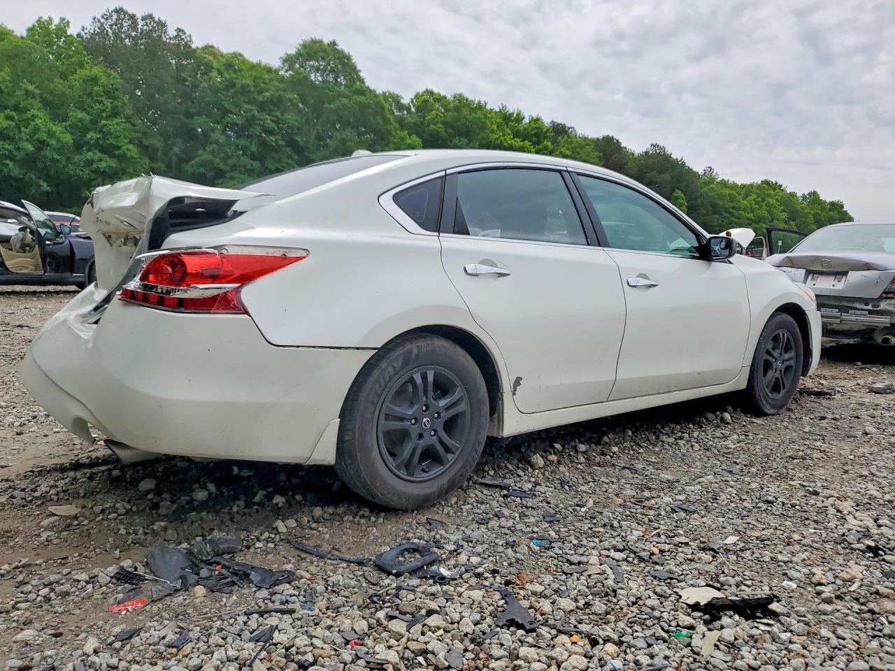 2013 Nissan Altima 2.5 White vin: 1N4AL3AP8DC135326