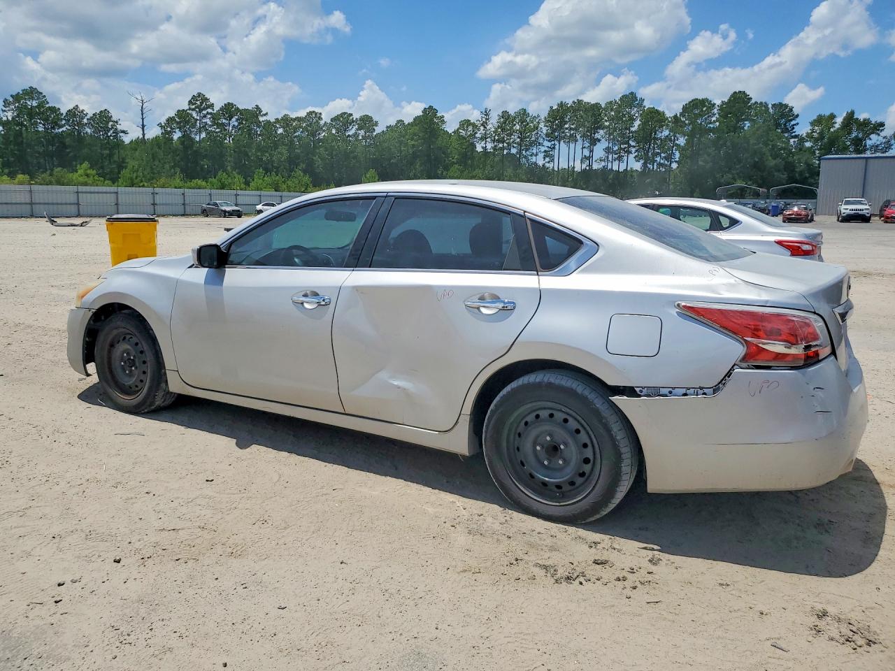 2013 Nissan Altima Silver vin: 1N4AL3AP8DC144690