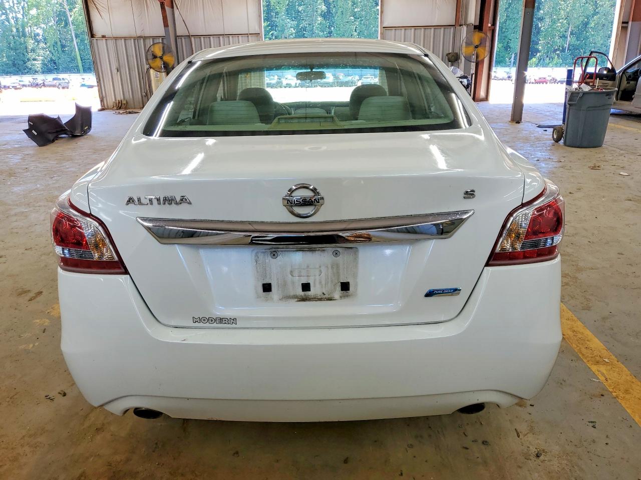 2013 Nissan Altima 2.5 White vin: 1N4AL3AP8DC155981