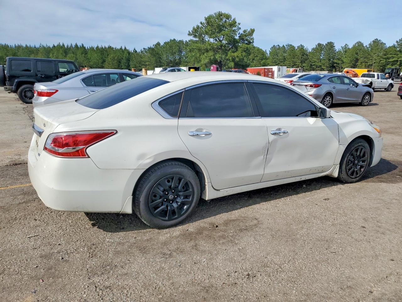 2013 Nissan Altima 2.5 White vin: 1N4AL3AP8DC168486