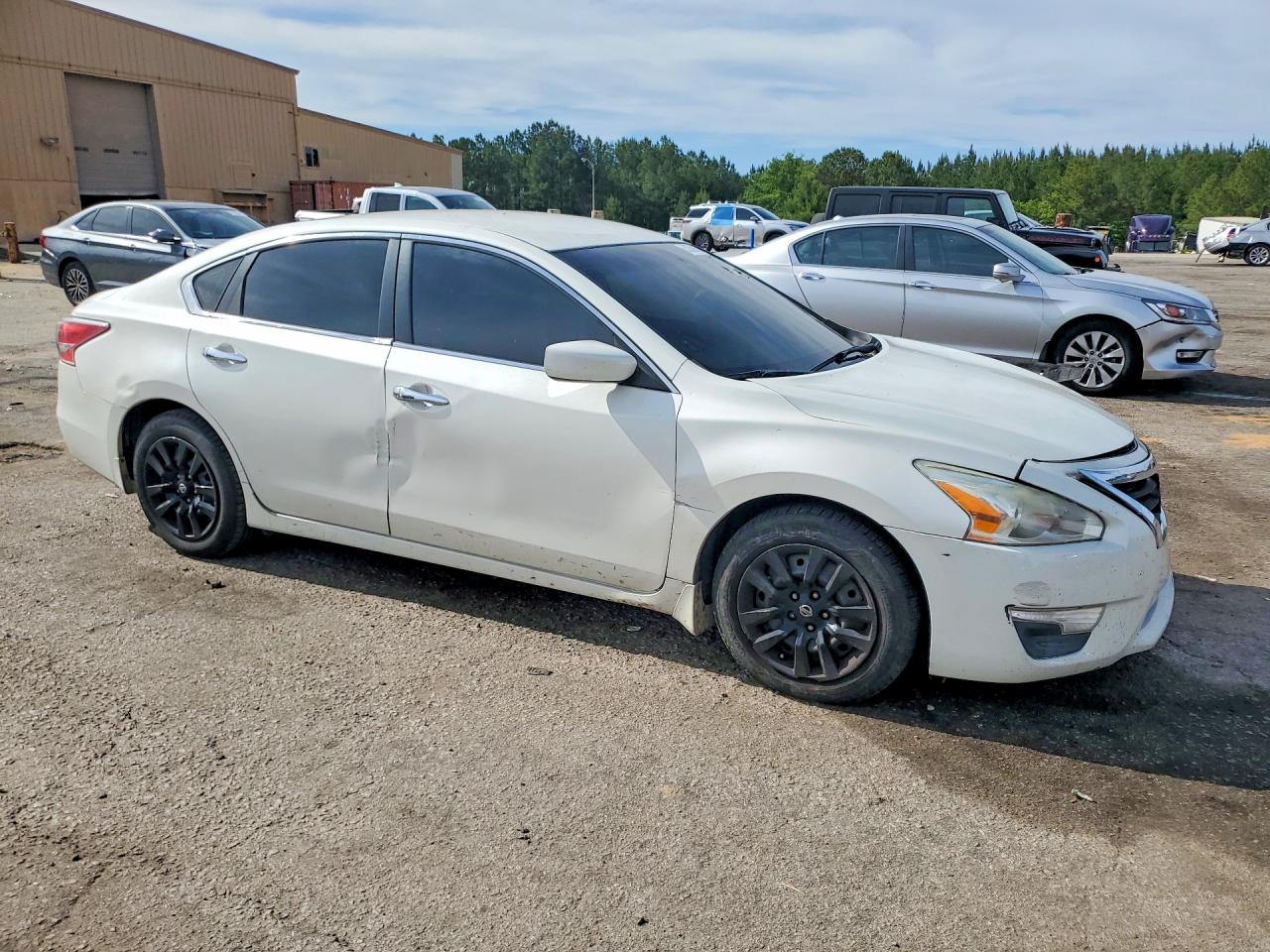 2013 Nissan Altima 2.5 White vin: 1N4AL3AP8DC168486