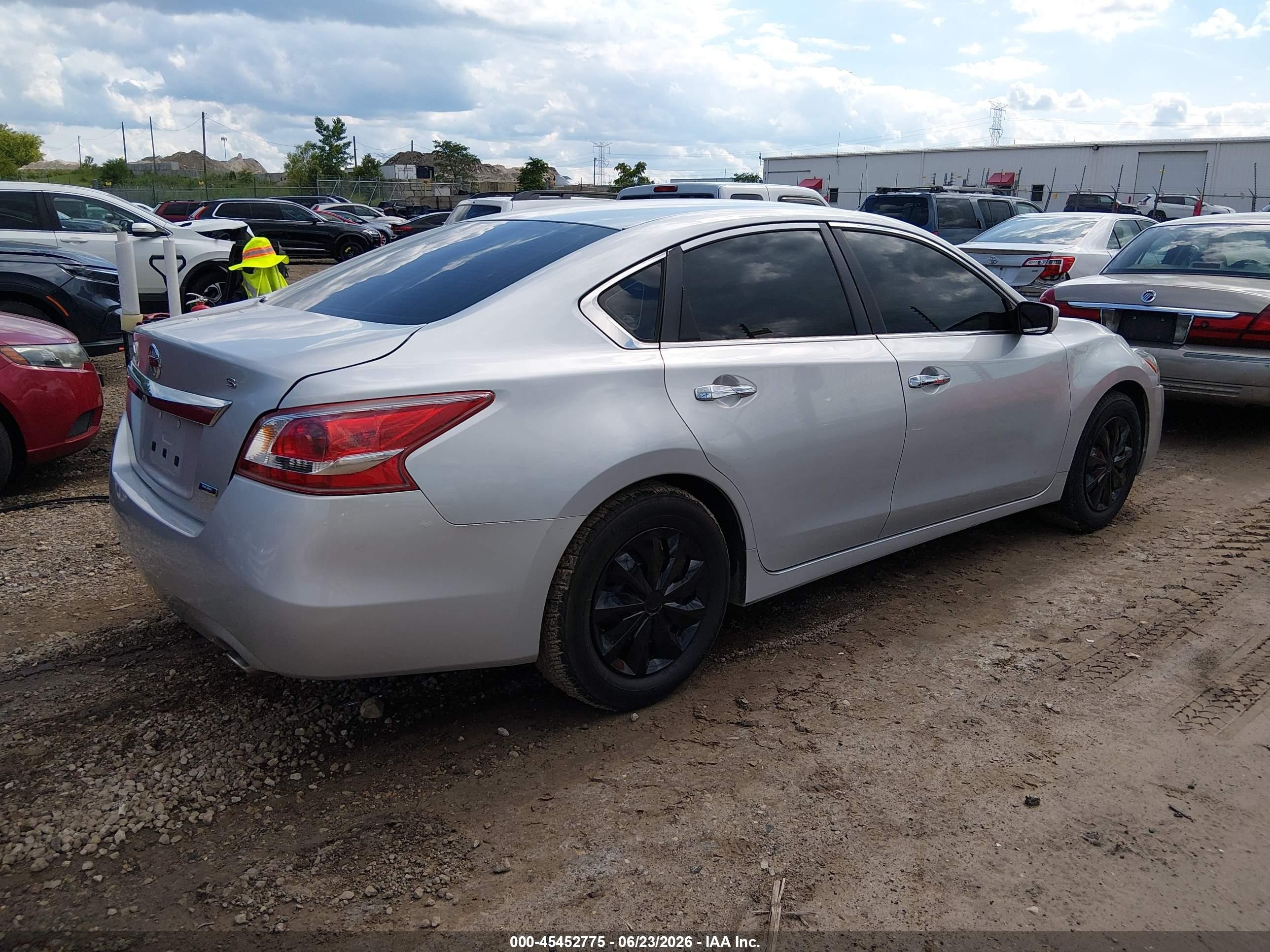 2013 Nissan Altima 2.5 S Серебряный vin: 1N4AL3AP8DC177401