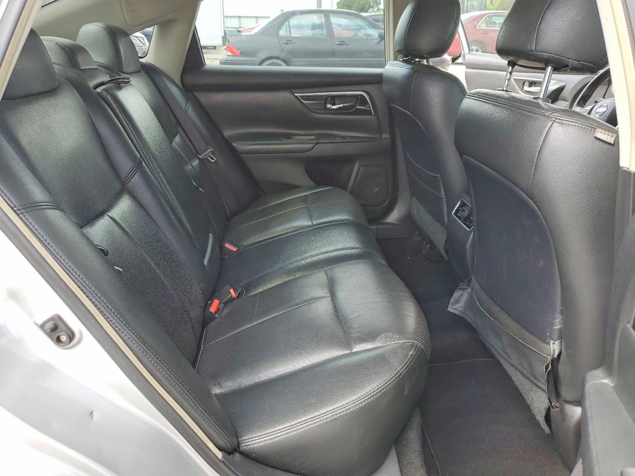 2013 Nissan Altima 2.5 Silver vin: 1N4AL3AP8DC183912