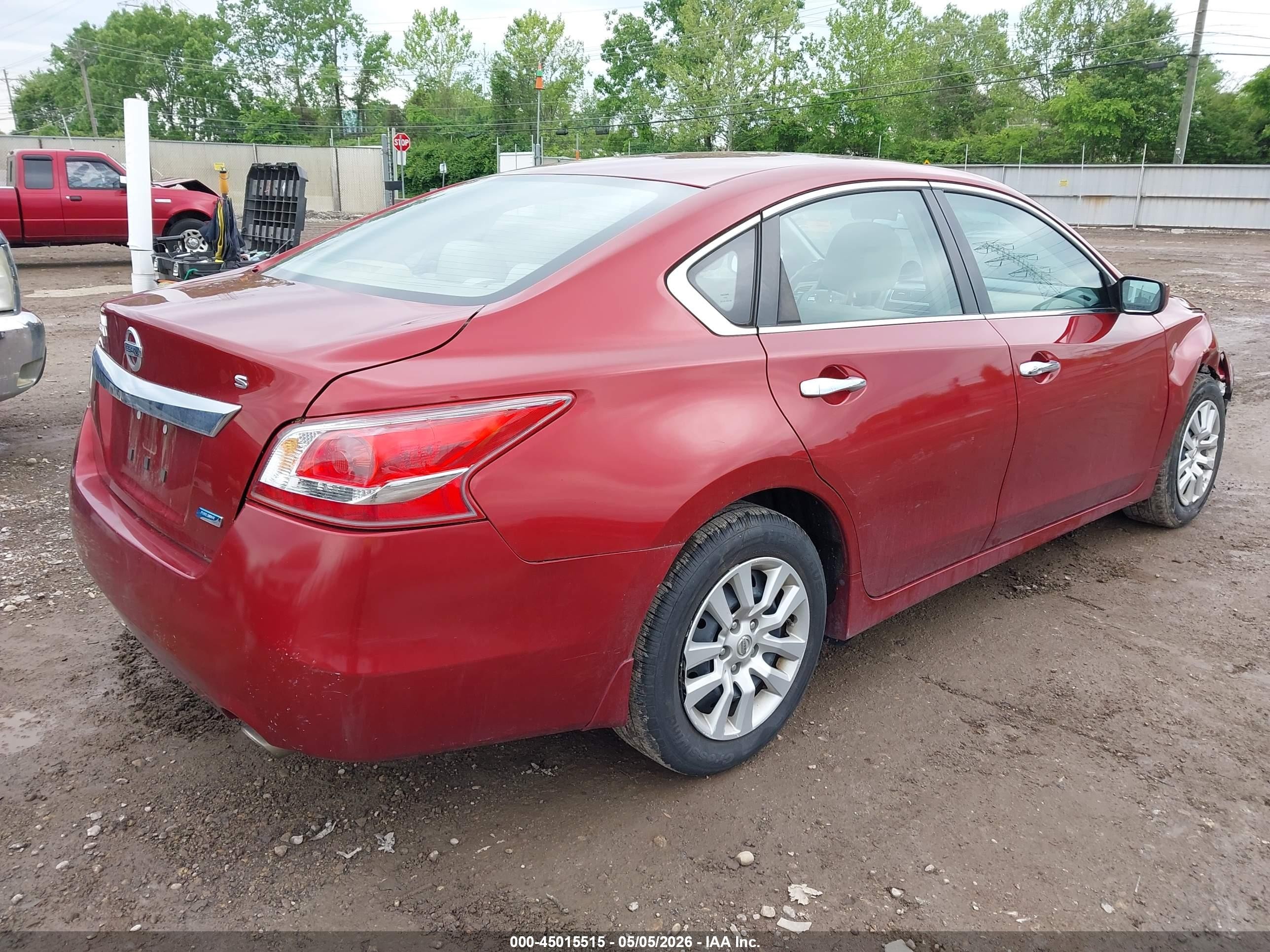 2013 Nissan Altima 2.5 S Красный vin: 1N4AL3AP8DC204984