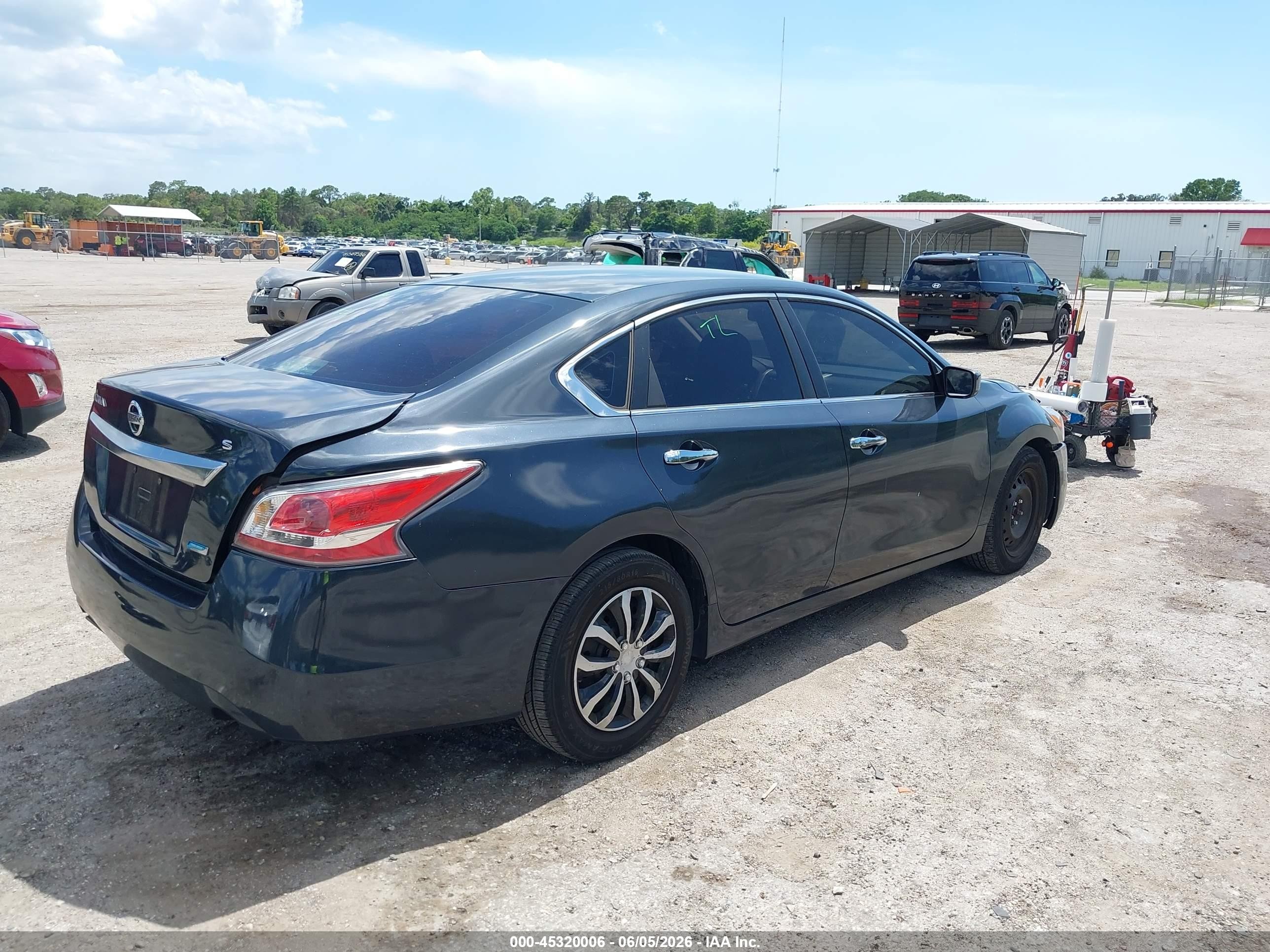 2013 Nissan Altima 2.5 S Gray vin: 1N4AL3AP8DC216763