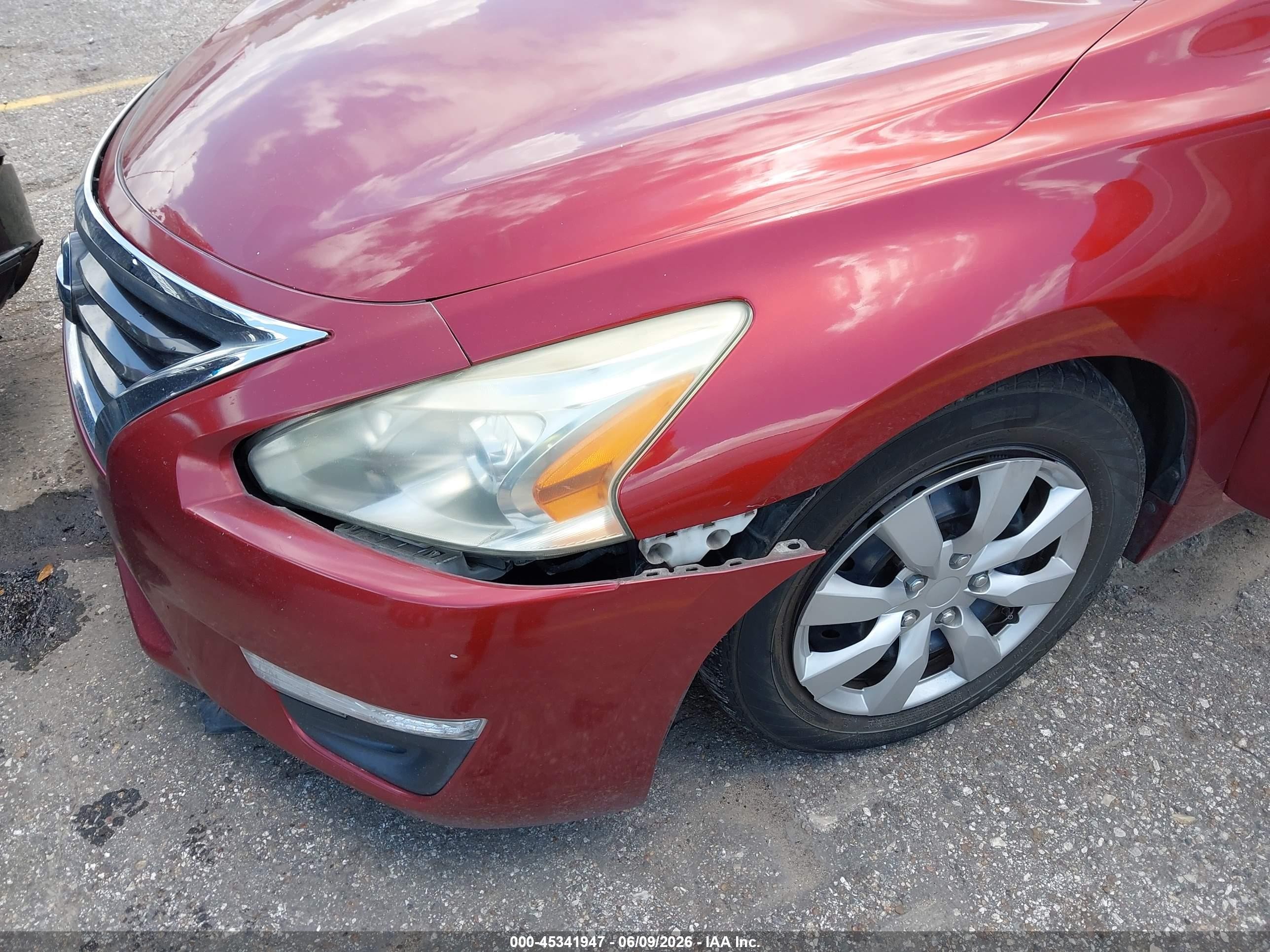 2013 Nissan Altima 2.5 S Red vin: 1N4AL3AP8DC220196