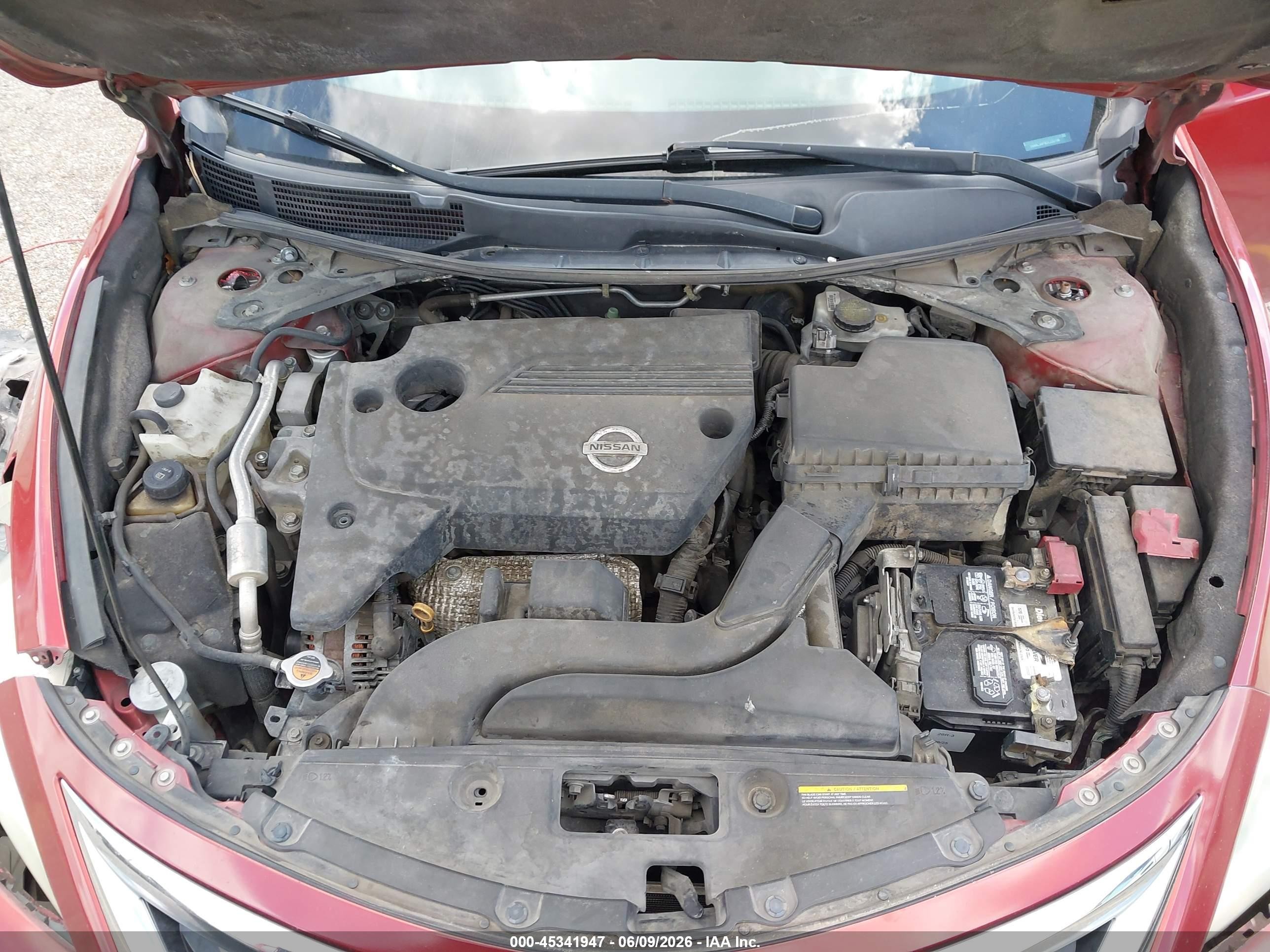 2013 Nissan Altima 2.5 S Red vin: 1N4AL3AP8DC220196
