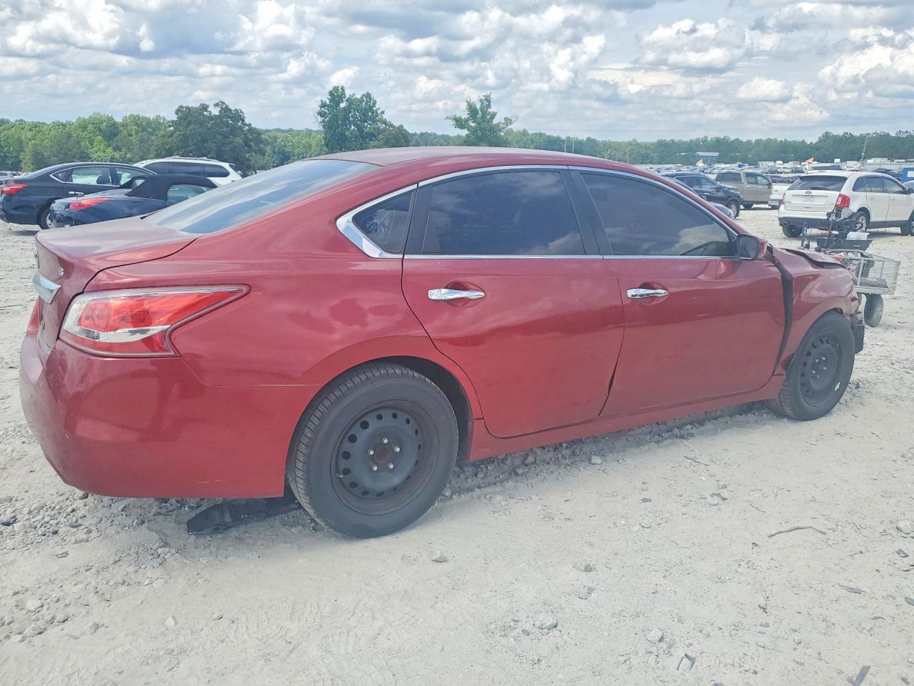 2013 Nissan Altima 2.5 Red vin: 1N4AL3AP8DC225334