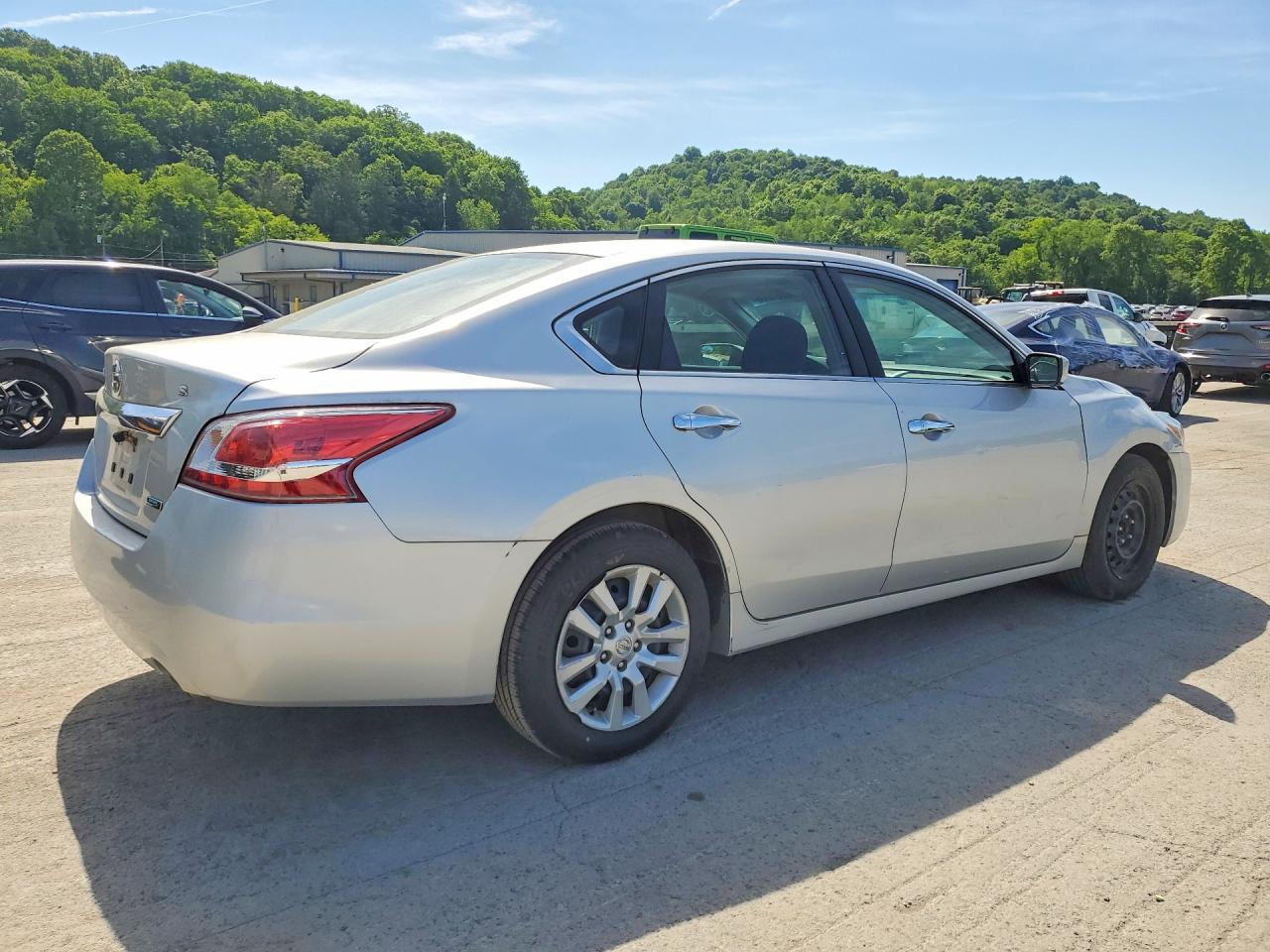 2013 Nissan Altima 2.5 Серебряный vin: 1N4AL3AP8DC231067