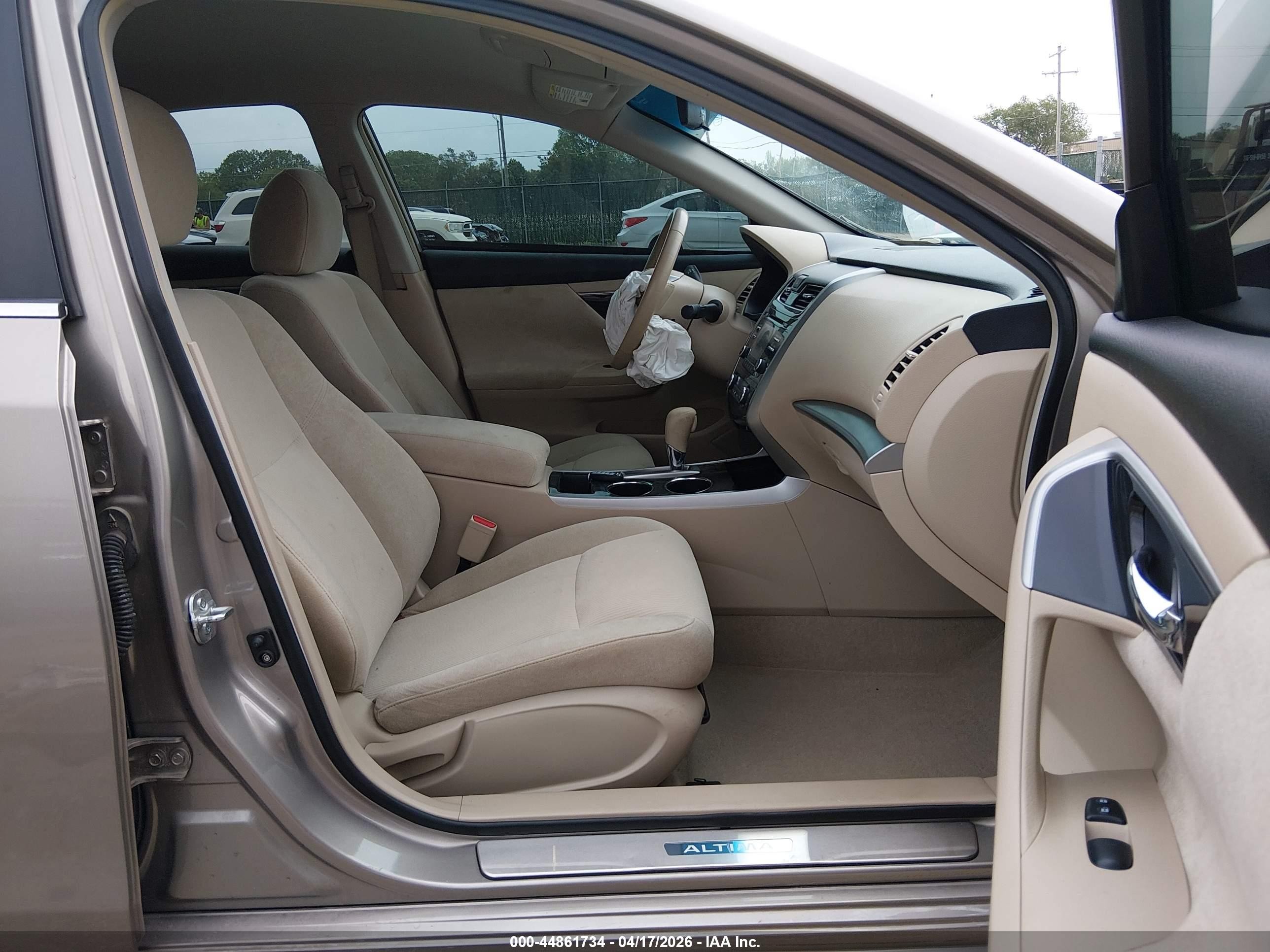 2013 Nissan Altima 2.5 Sv Tan vin: 1N4AL3AP8DC237628