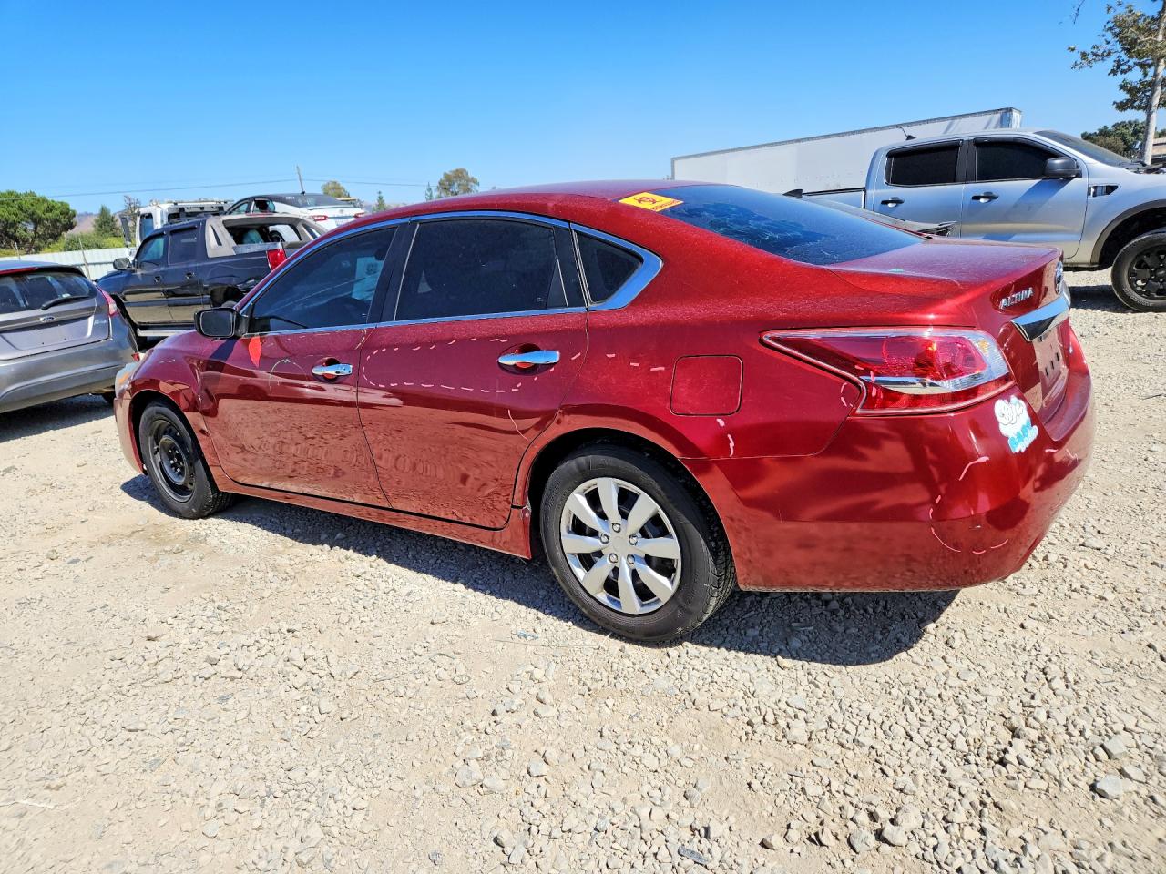 2013 Nissan Altima 2.5 Red vin: 1N4AL3AP8DC249178
