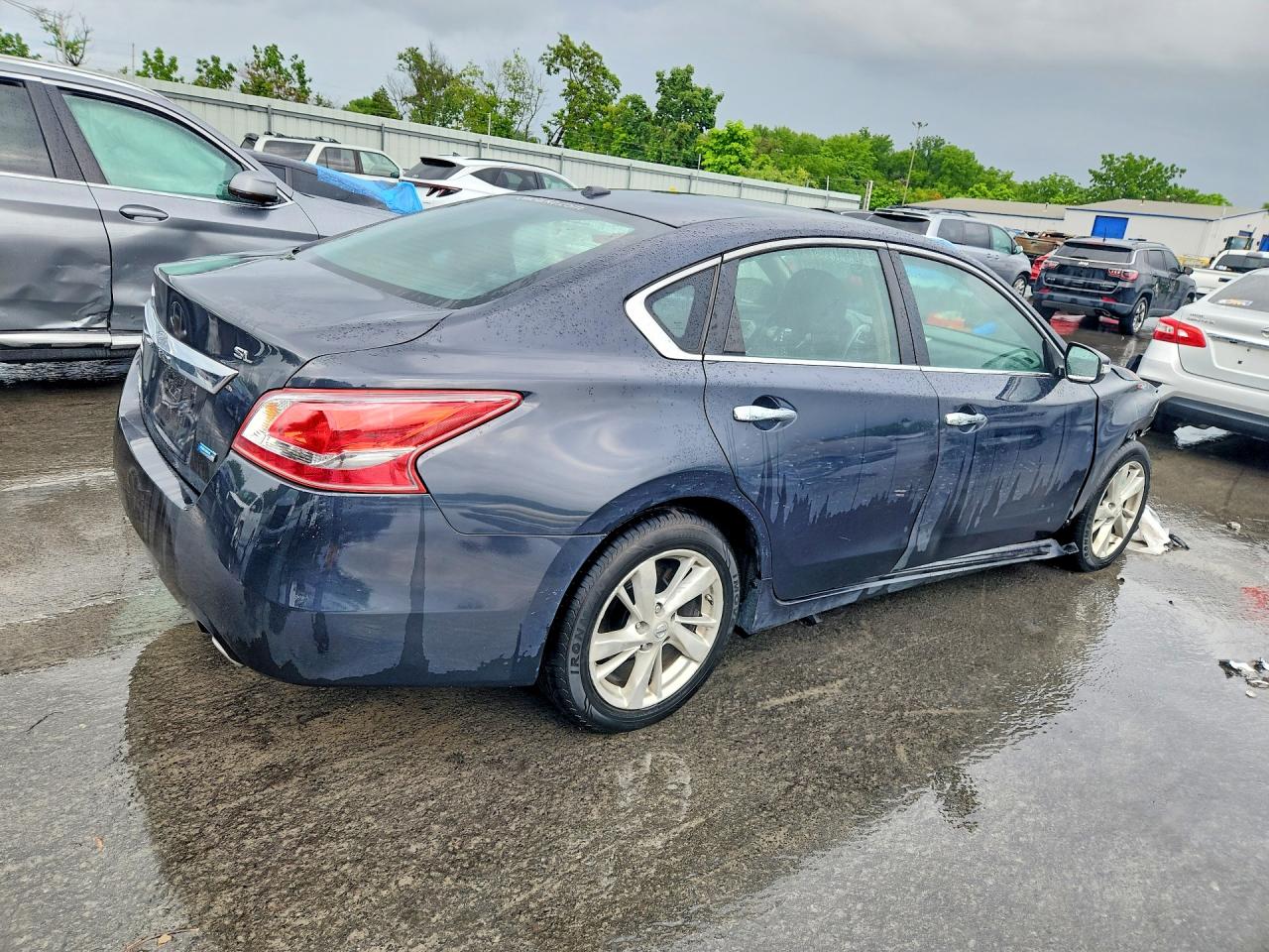 2013 Nissan Altima 2.5 Угольный vin: 1N4AL3AP8DC250122