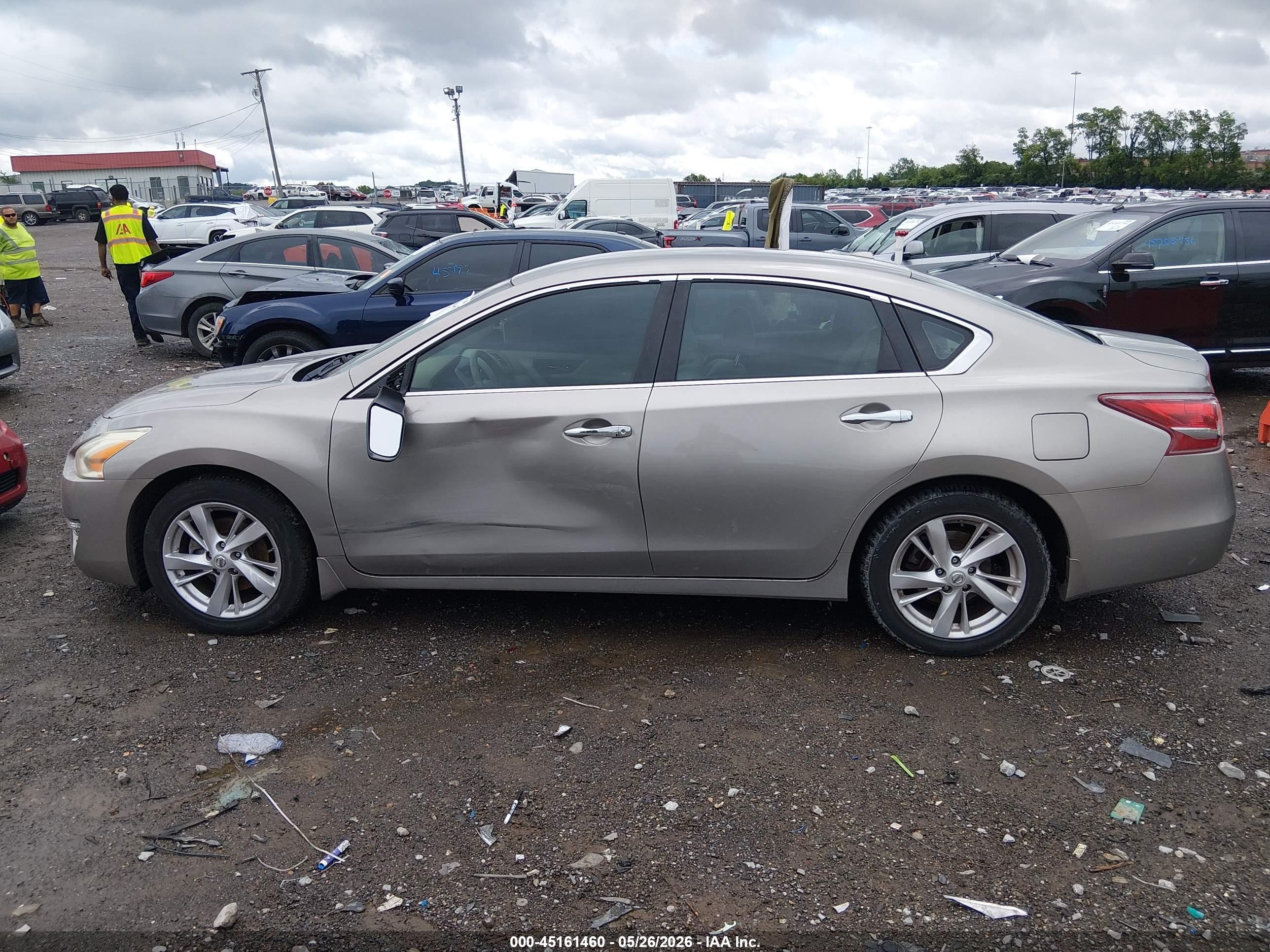 2013 Nissan Altima 2.5 Sv Gold vin: 1N4AL3AP8DC251013