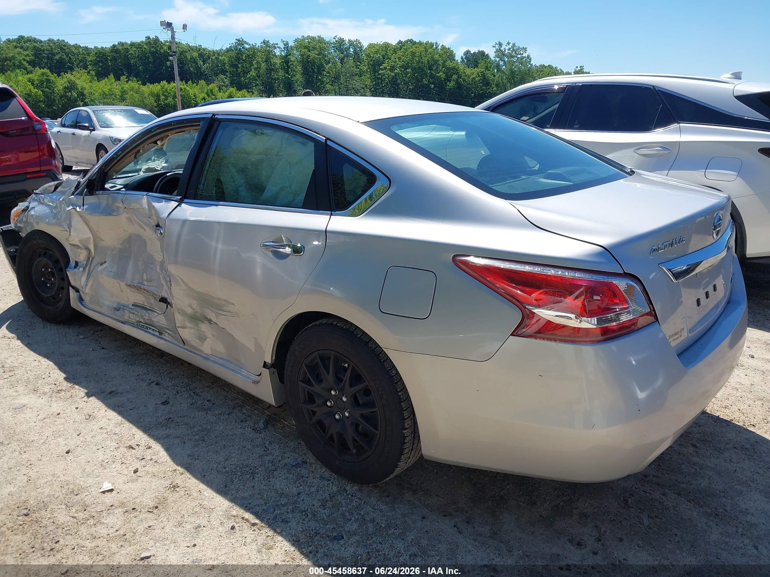 2013 Nissan Altima 2.5 S Silver vin: 1N4AL3AP8DC271018