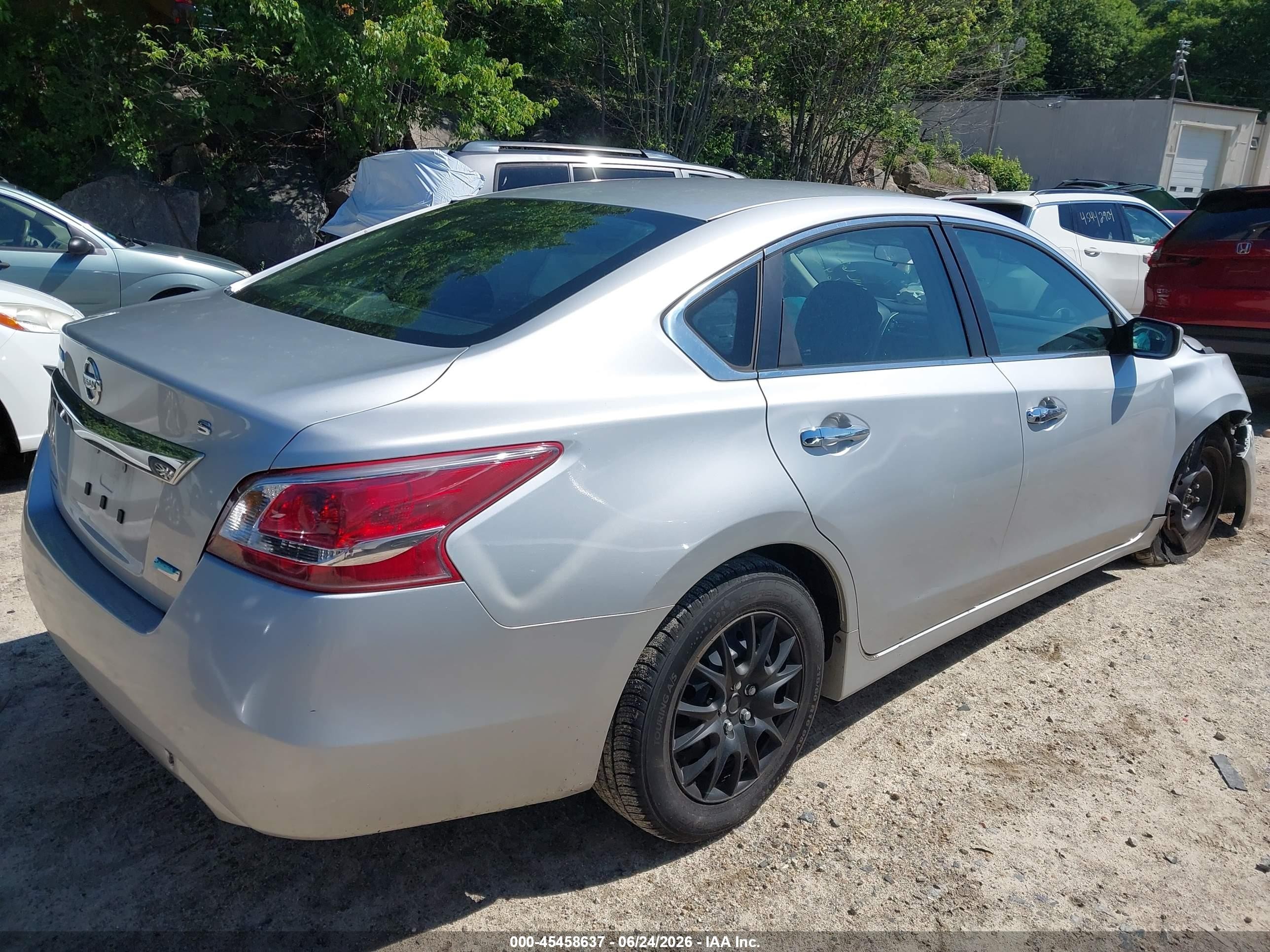 2013 Nissan Altima 2.5 S Silver vin: 1N4AL3AP8DC271018