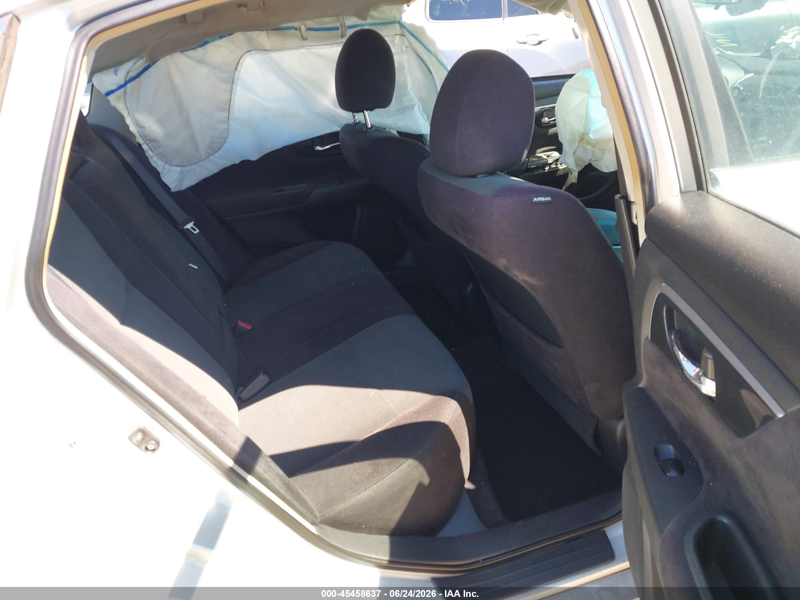 2013 Nissan Altima 2.5 S Silver vin: 1N4AL3AP8DC271018