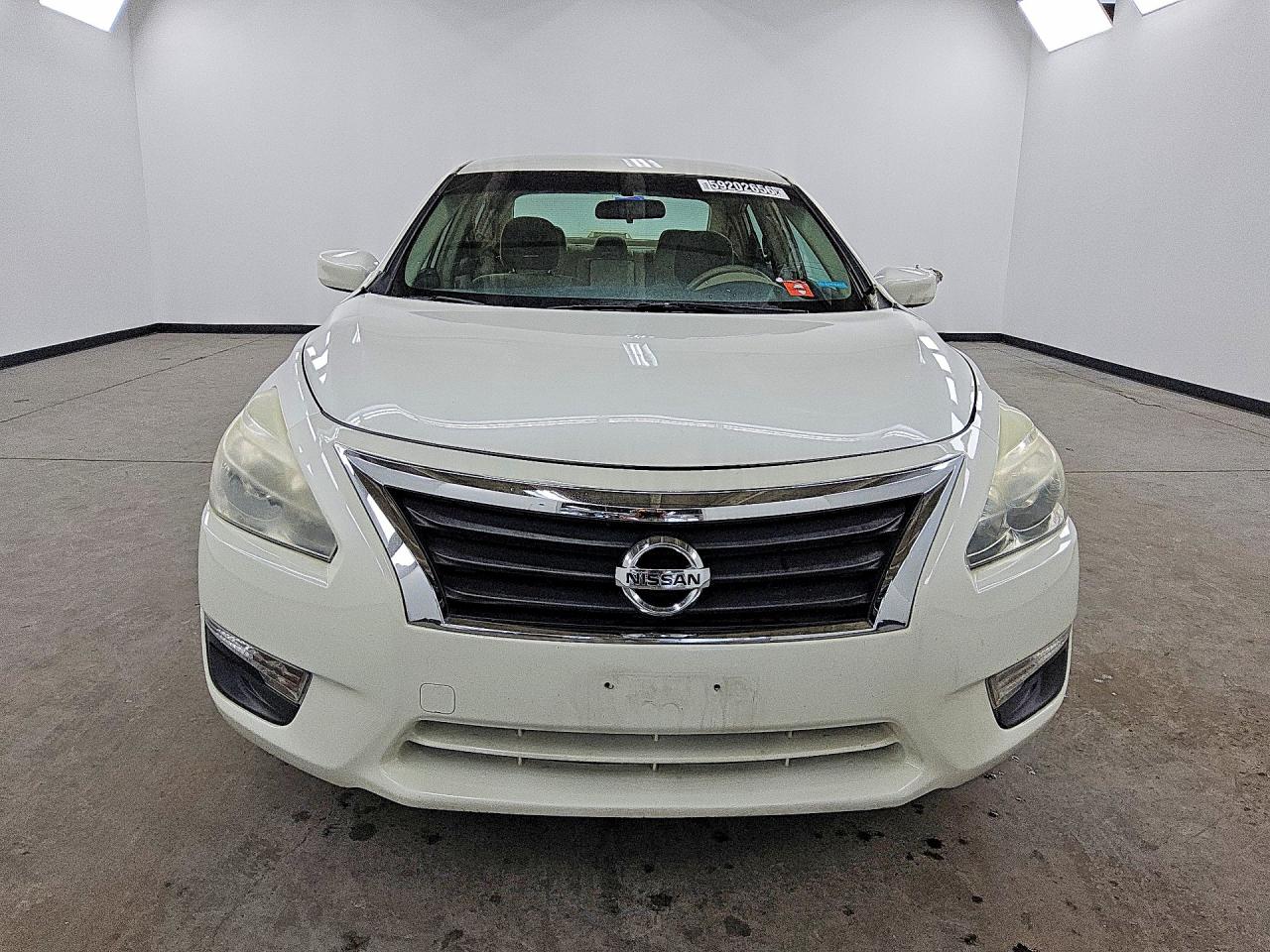 2013 Nissan Altima 2.5 White vin: 1N4AL3AP8DC289857