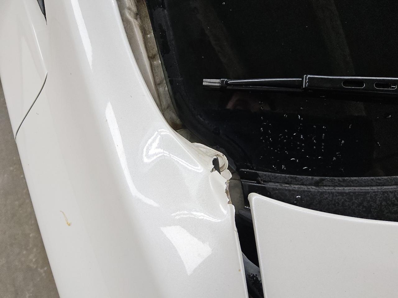 2013 Nissan Altima 2.5 White vin: 1N4AL3AP8DC289857 Damage: Right Front Fender, Dent(S) W/ Paint Dmg, 4 To 5 Inches