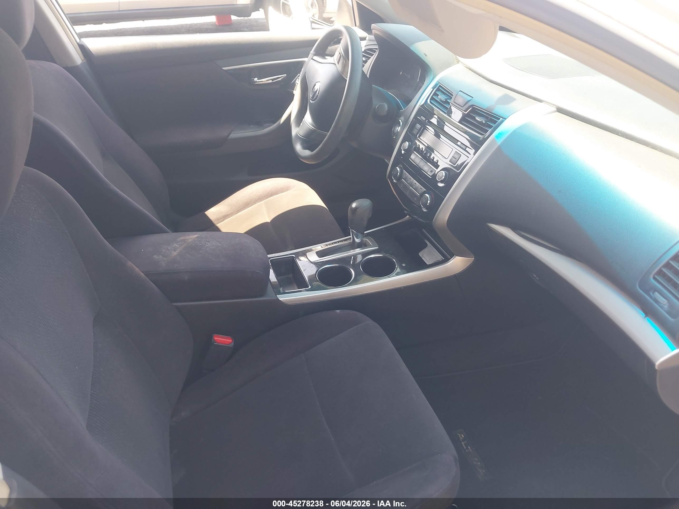 2013 Nissan Altima 2.5 White vin: 1N4AL3AP8DC295173