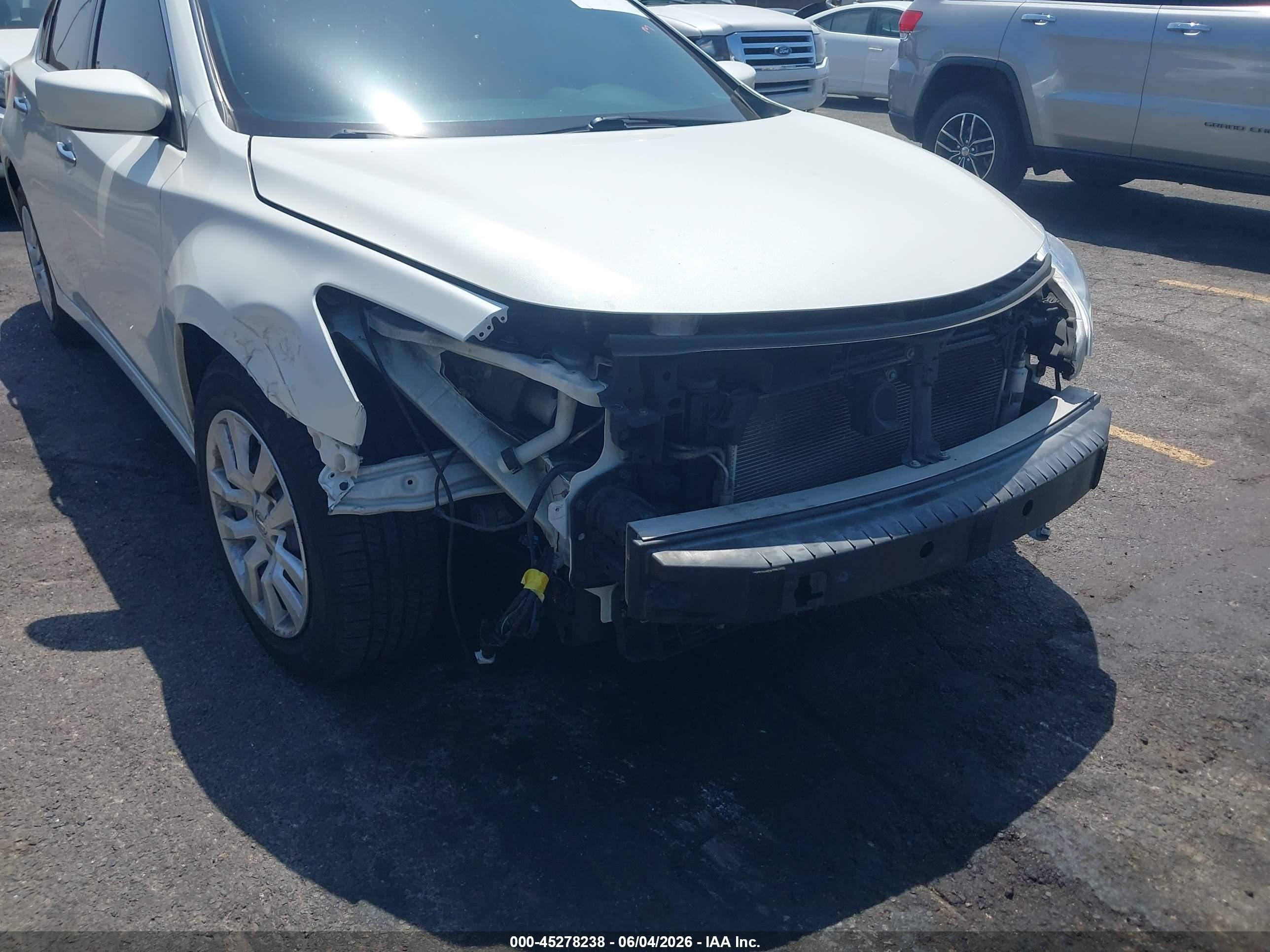 2013 Nissan Altima 2.5 White vin: 1N4AL3AP8DC295173