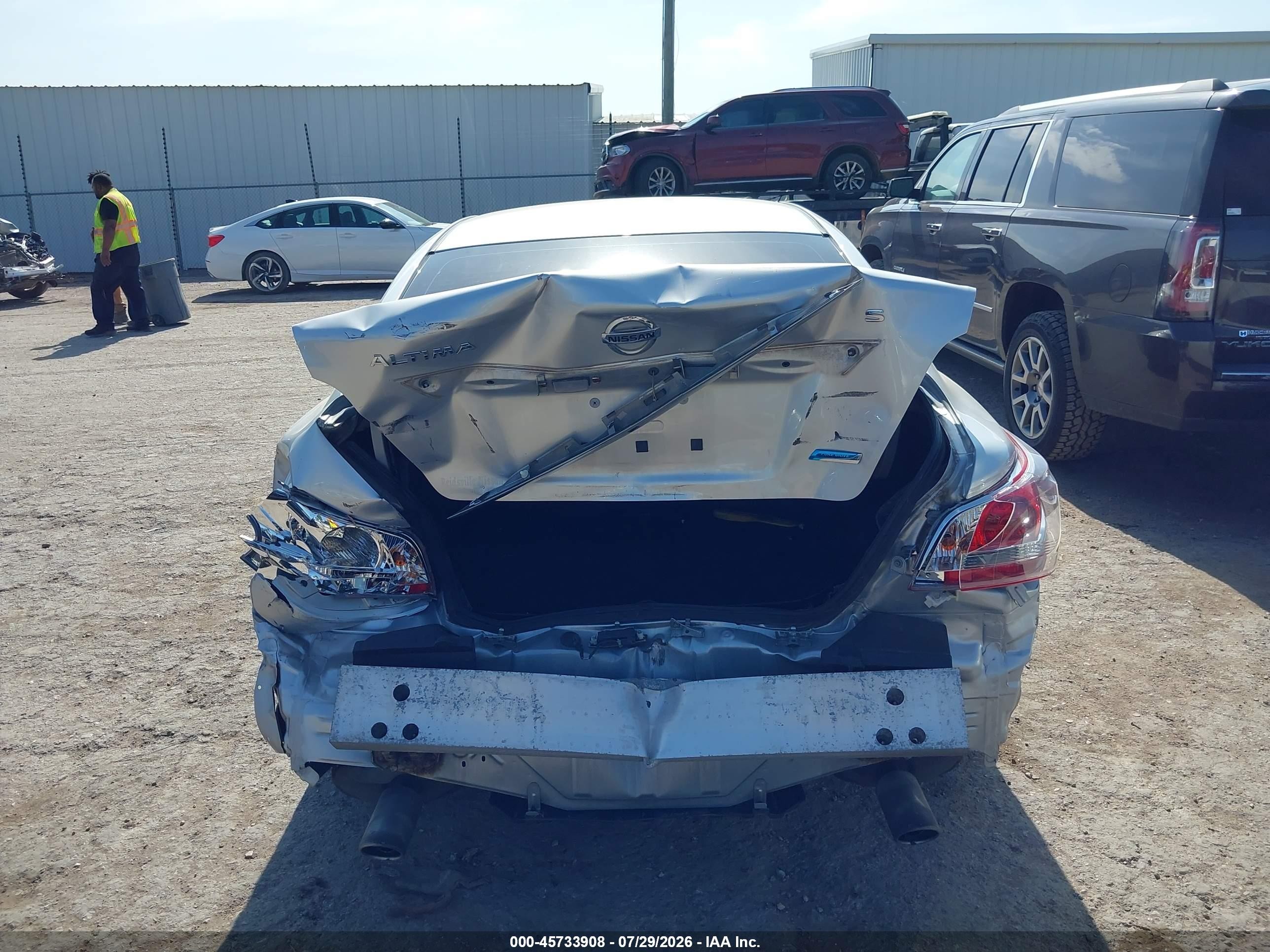 2013 Nissan Altima 2.5 S Silver vin: 1N4AL3AP8DC901894