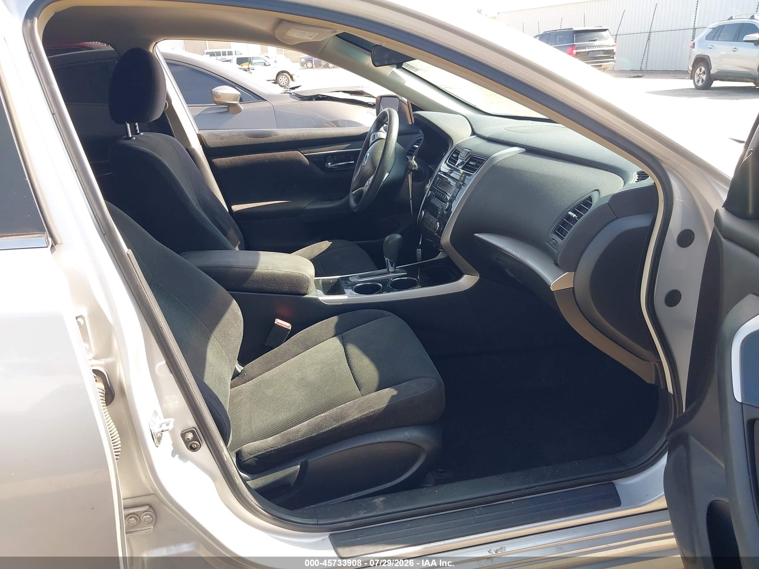 2013 Nissan Altima 2.5 S Silver vin: 1N4AL3AP8DC901894