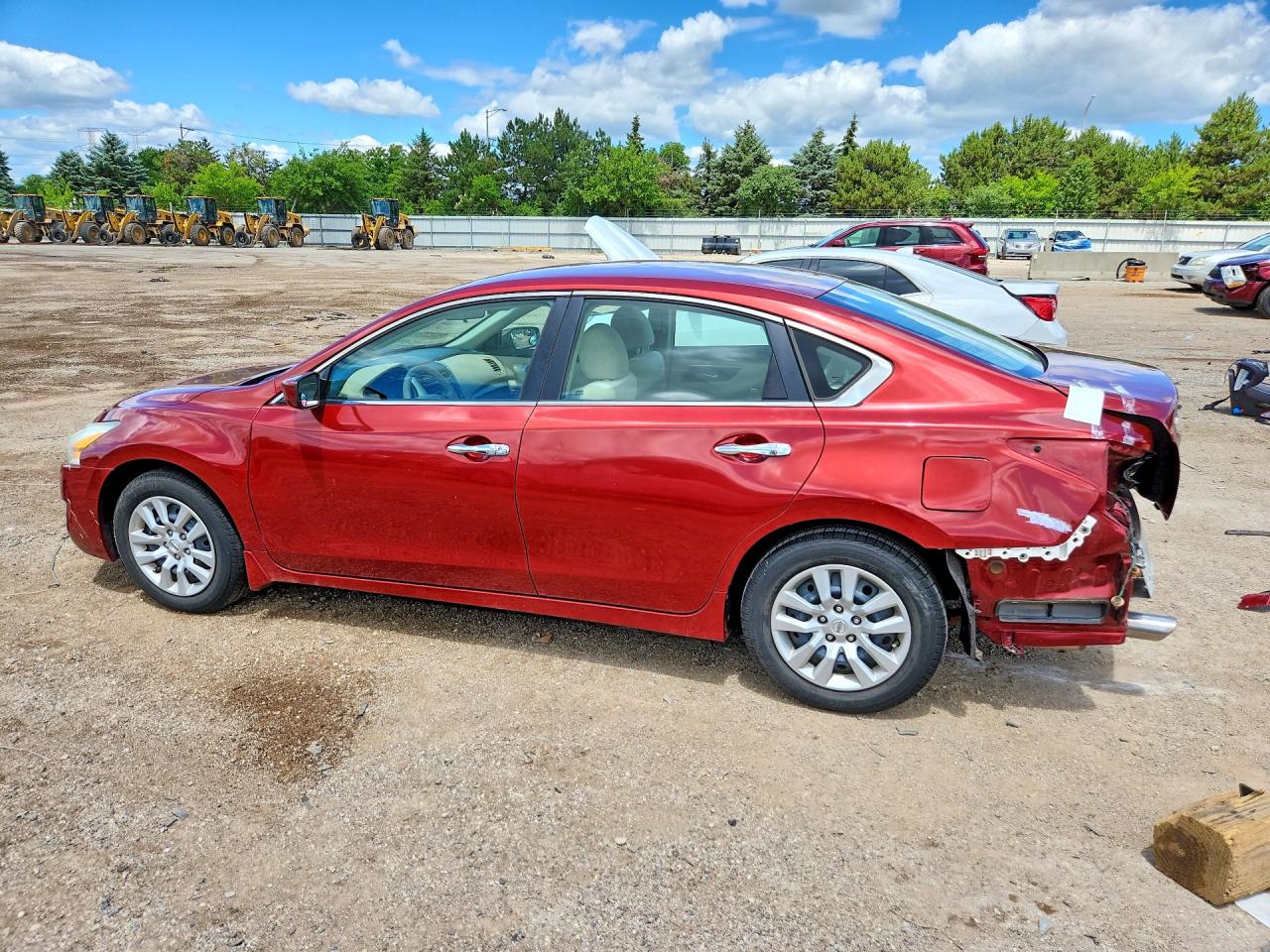 2013 Nissan Altima 2.5 Red vin: 1N4AL3AP8DC906142