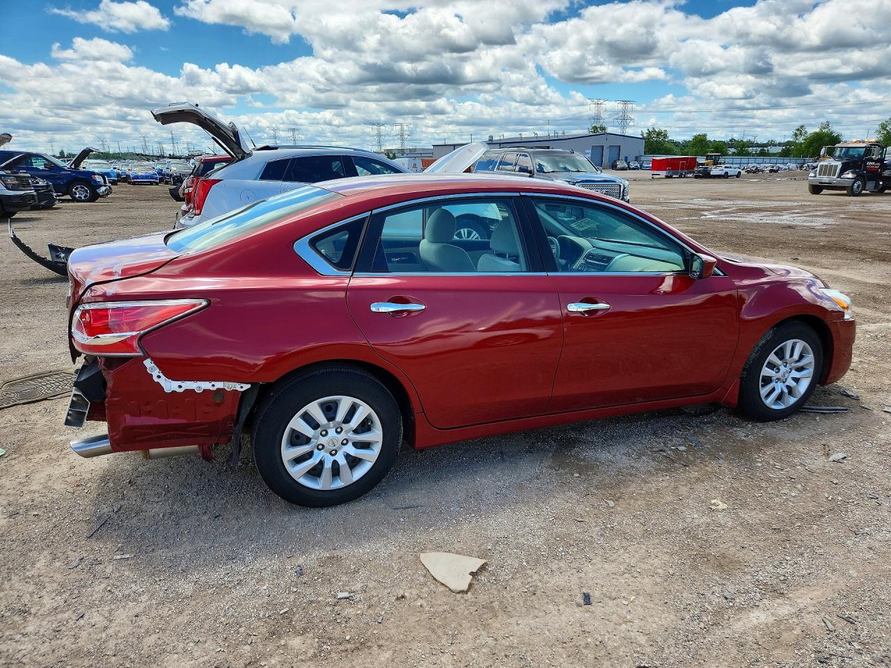 2013 Nissan Altima 2.5 Red vin: 1N4AL3AP8DC906142