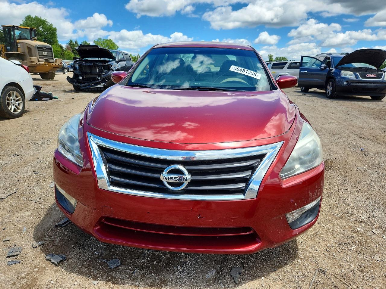 2013 Nissan Altima 2.5 Red vin: 1N4AL3AP8DC906142