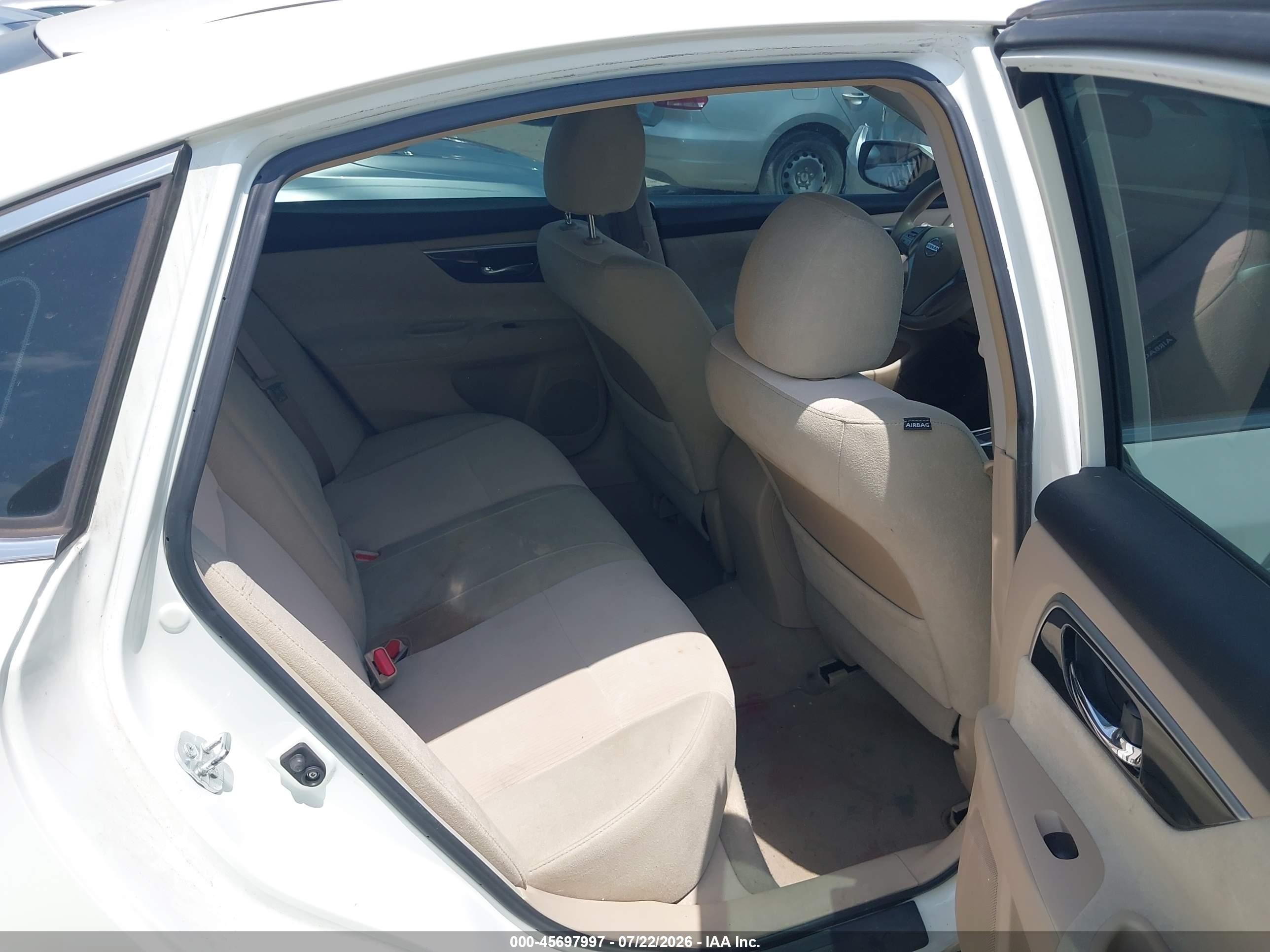 2013 Nissan Altima 2.5 S White vin: 1N4AL3AP8DC909526