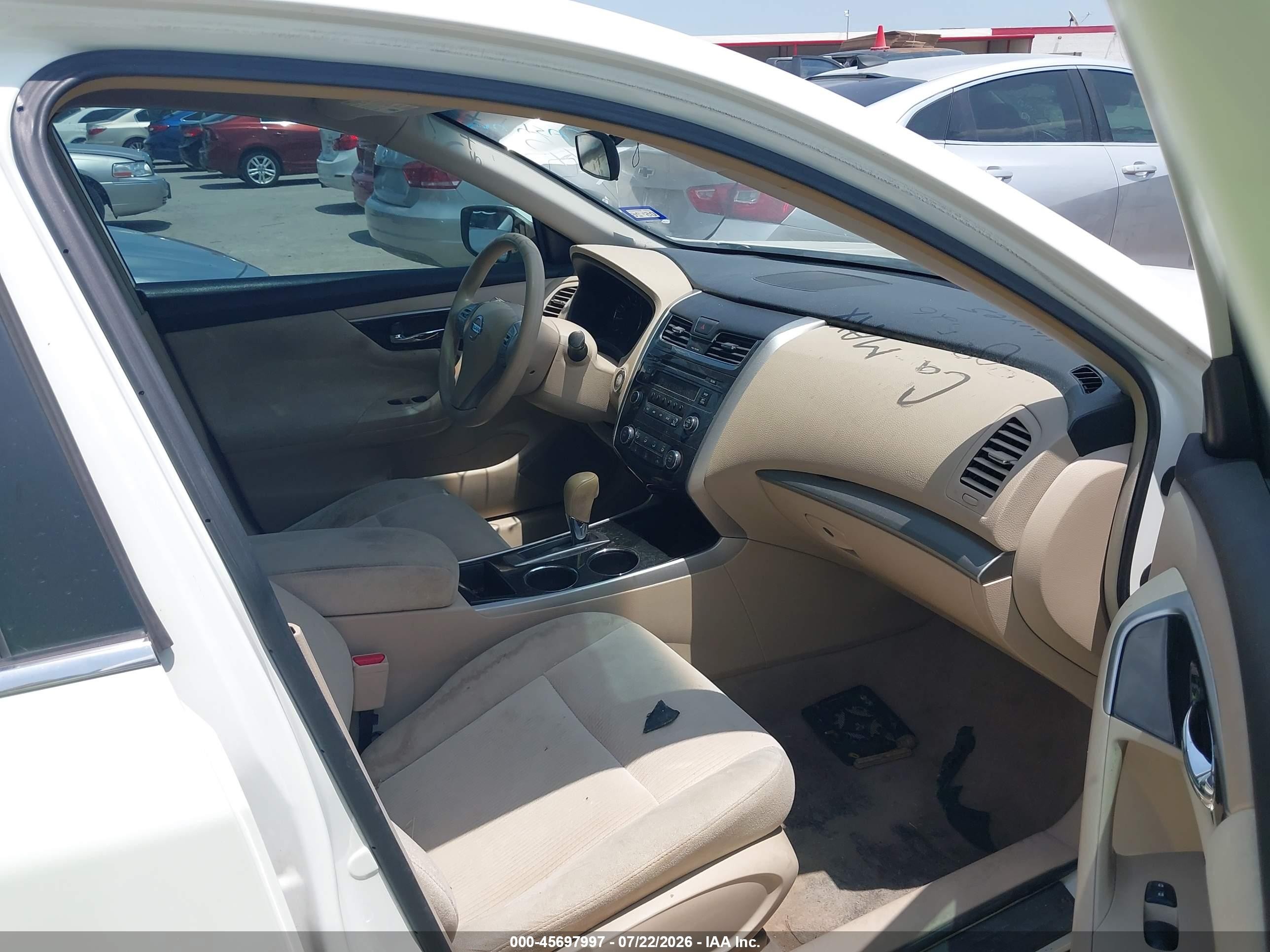 2013 Nissan Altima 2.5 S White vin: 1N4AL3AP8DC909526