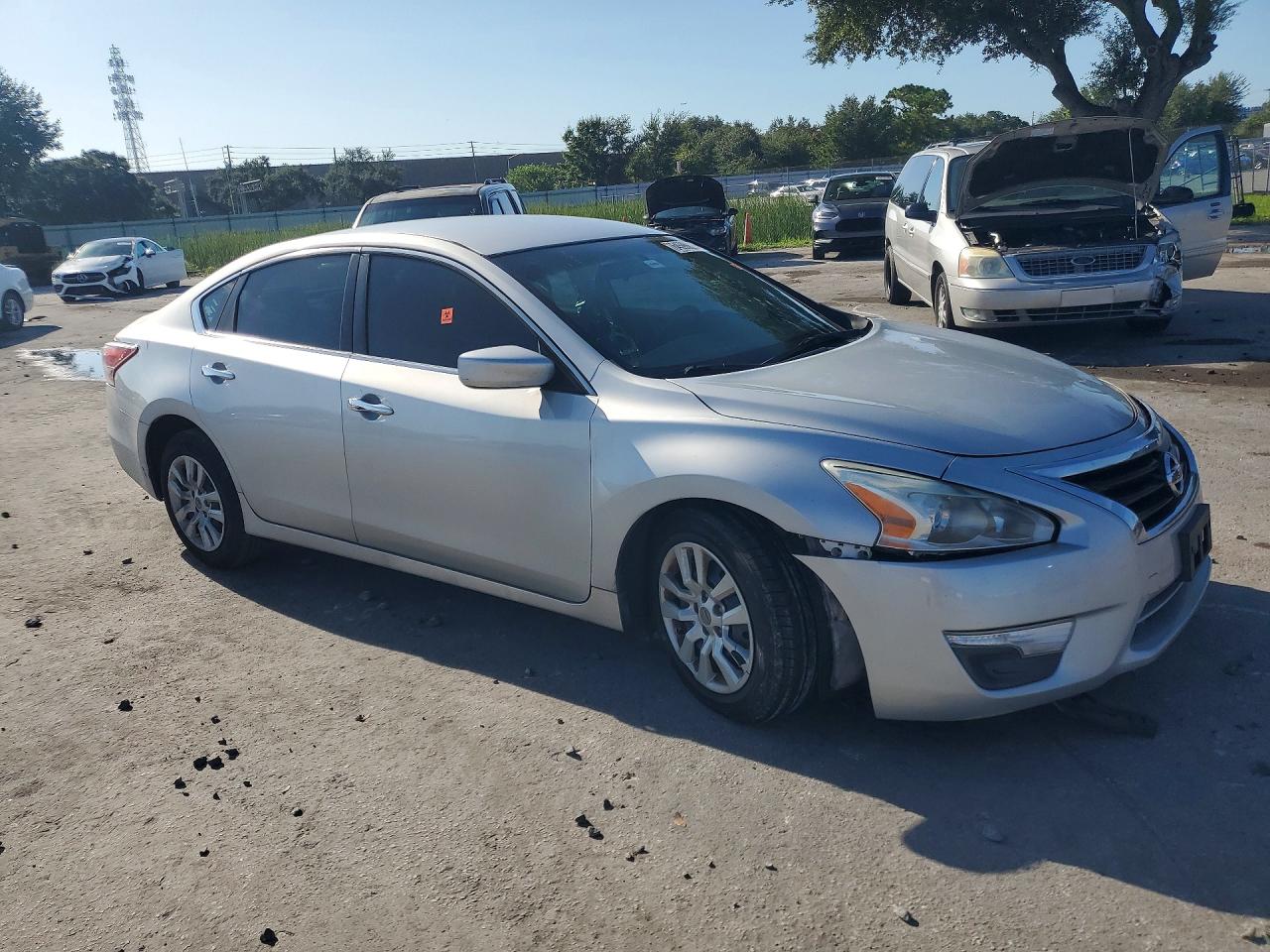 2013 Nissan Altima 2.5 Silver vin: 1N4AL3AP8DC913916