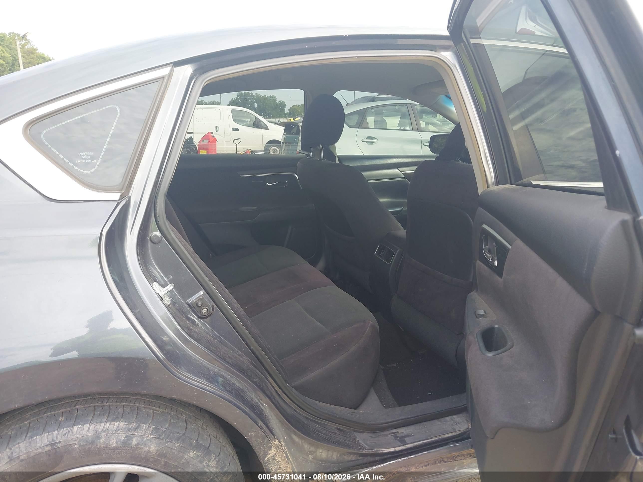 2013 Nissan Altima 2.5 Sv Gray vin: 1N4AL3AP8DN412710