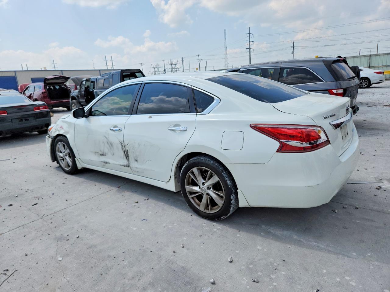 2013 Nissan Altima 2.5 Белый vin: 1N4AL3AP8DN438949