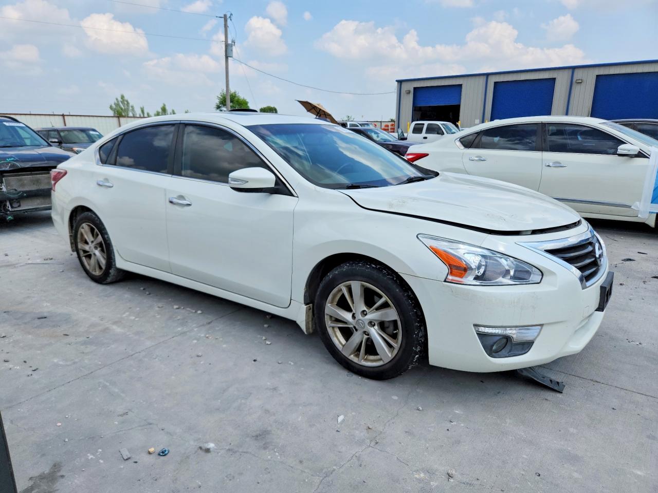 2013 Nissan Altima 2.5 Белый vin: 1N4AL3AP8DN438949