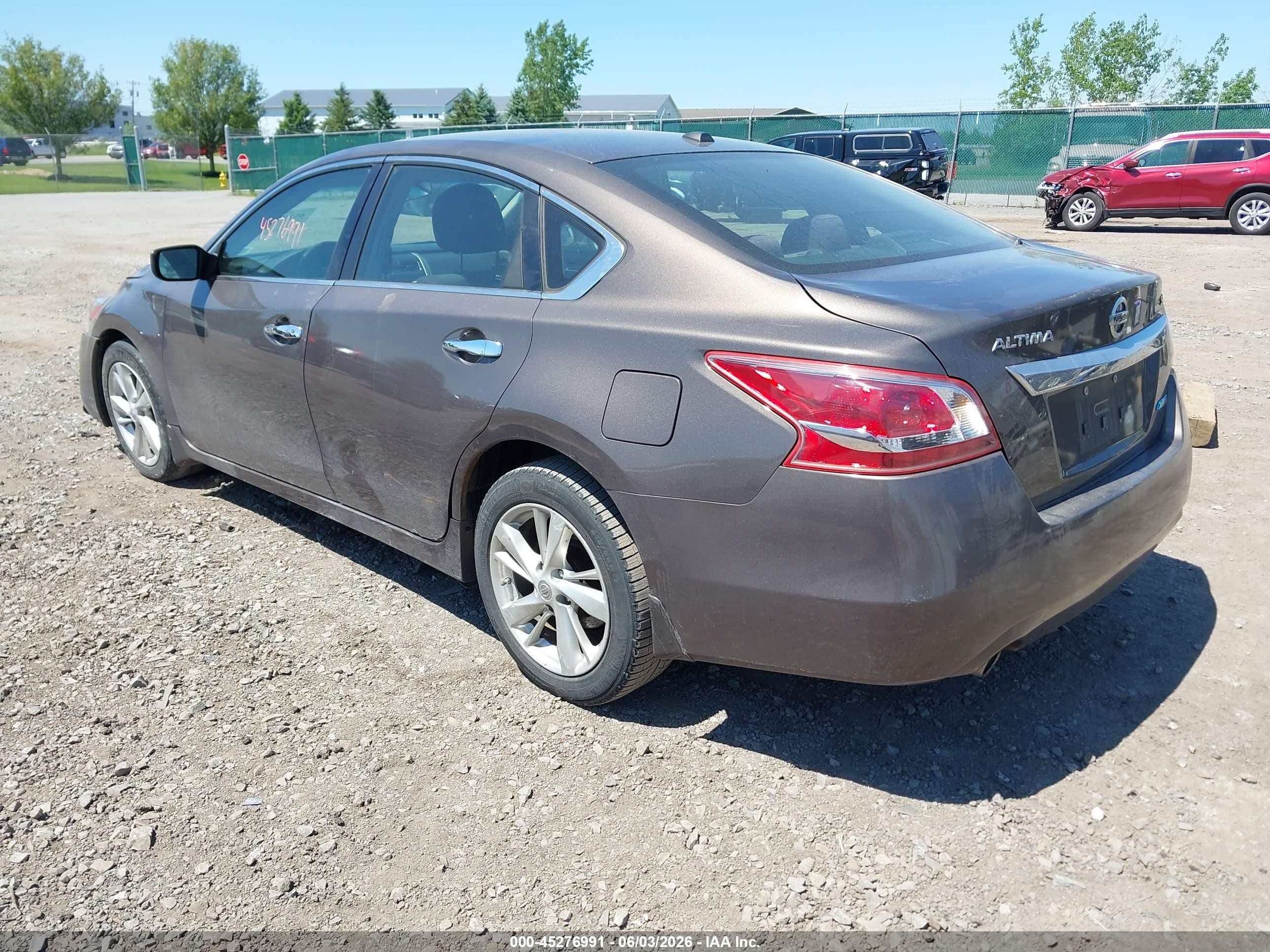 2013 Nissan Altima 2.5 Sv Brown vin: 1N4AL3AP8DN440605