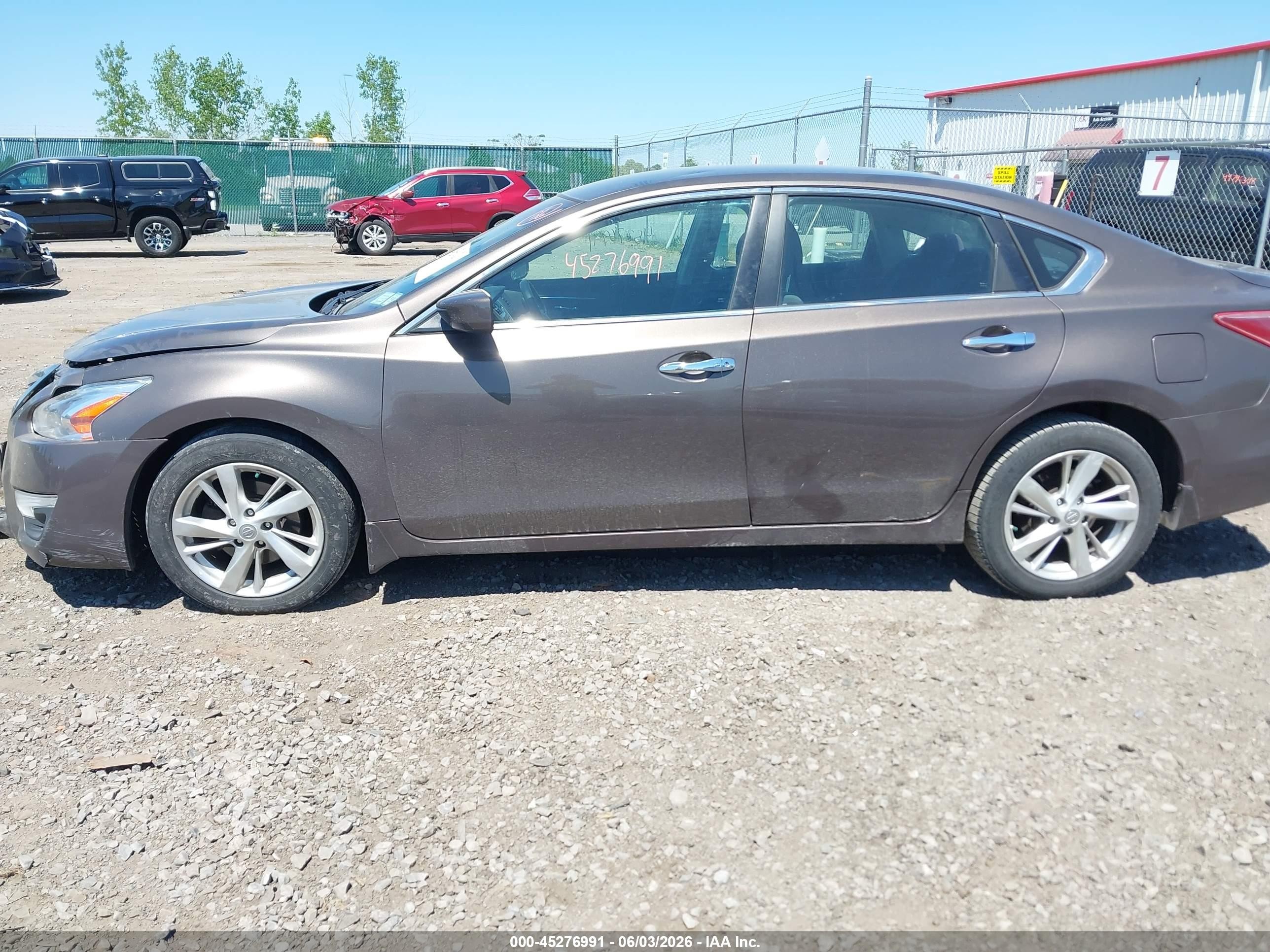 2013 Nissan Altima 2.5 Sv Brown vin: 1N4AL3AP8DN440605