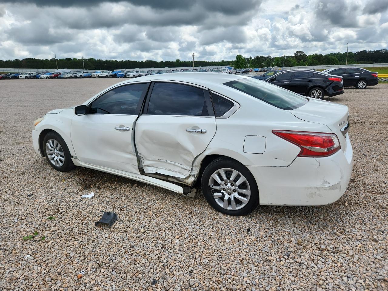 2013 Nissan Altima White vin: 1N4AL3AP8DN454620
