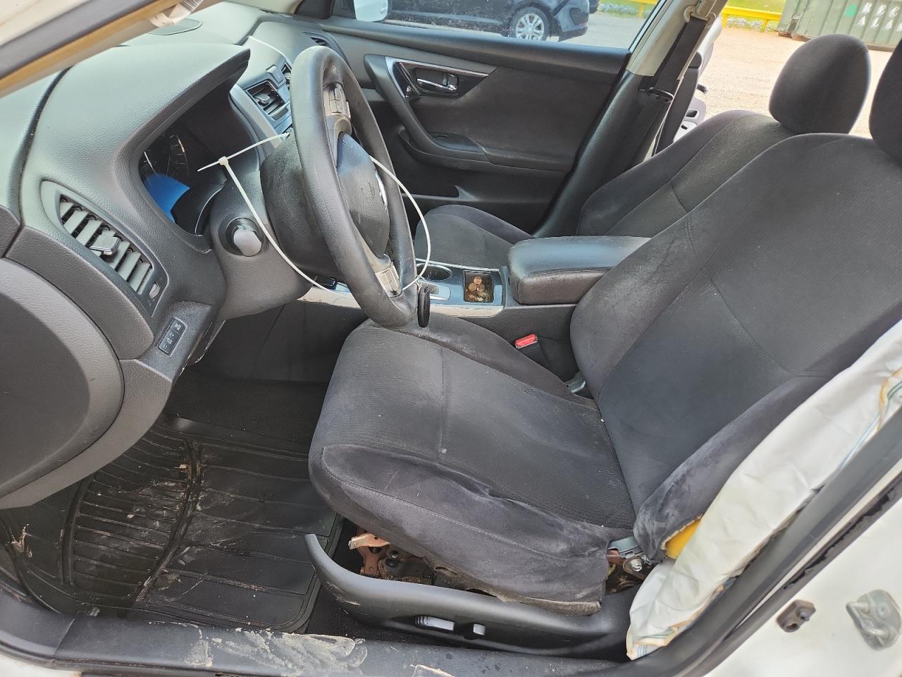 2013 Nissan Altima White vin: 1N4AL3AP8DN454620