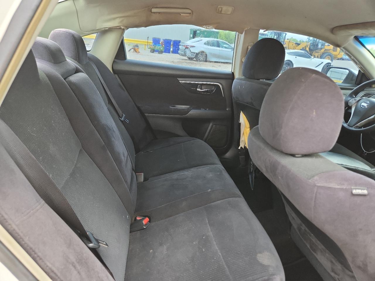 2013 Nissan Altima White vin: 1N4AL3AP8DN454620