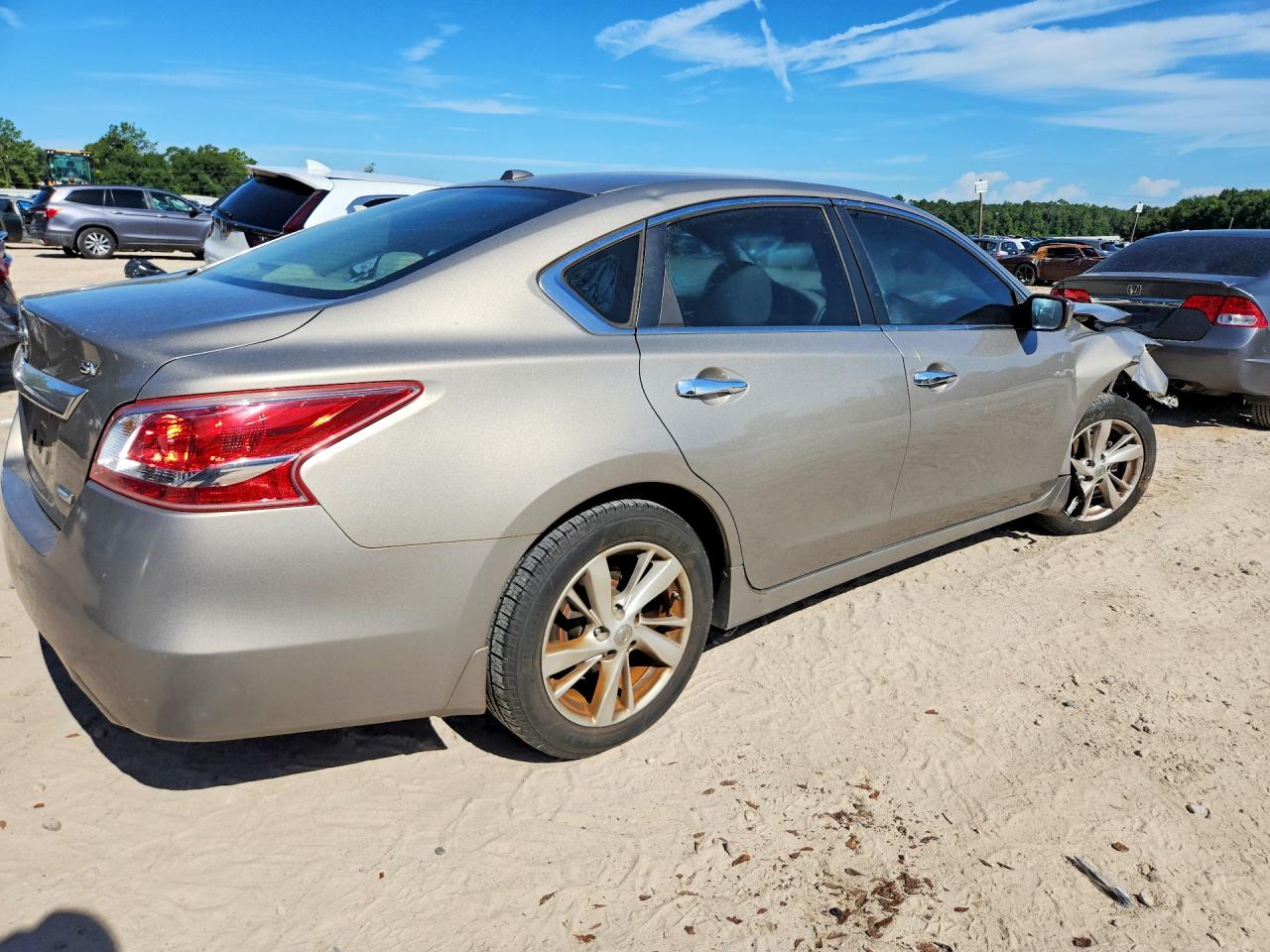 2013 Nissan Altima 2.5 Tan vin: 1N4AL3AP8DN458408