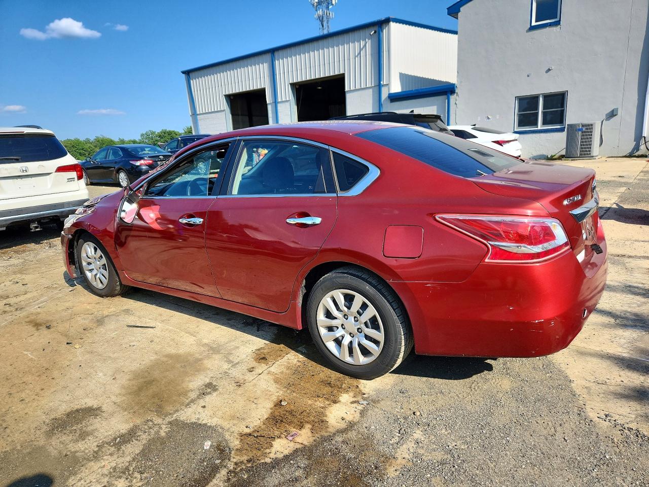 2013 Nissan Altima 2.5 Red vin: 1N4AL3AP8DN464094