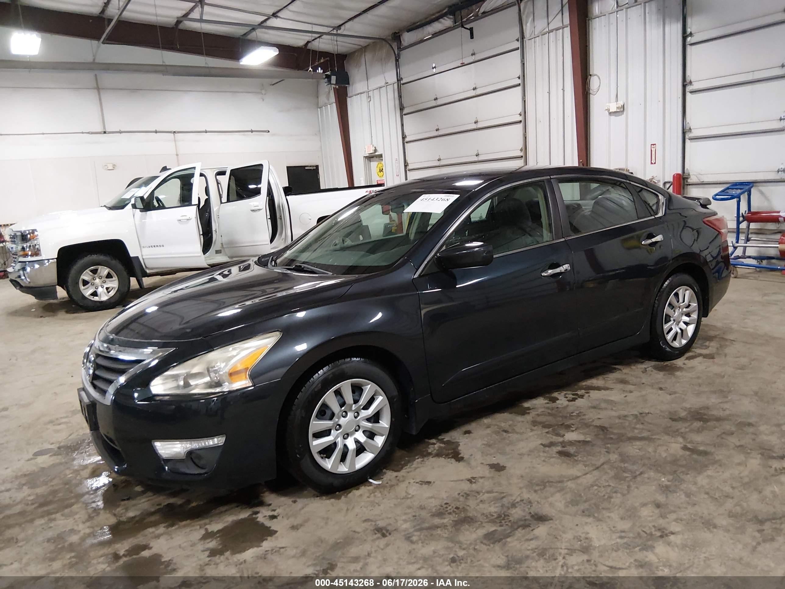 2013 Nissan Altima 2.5 S Blue vin: 1N4AL3AP8DN509020