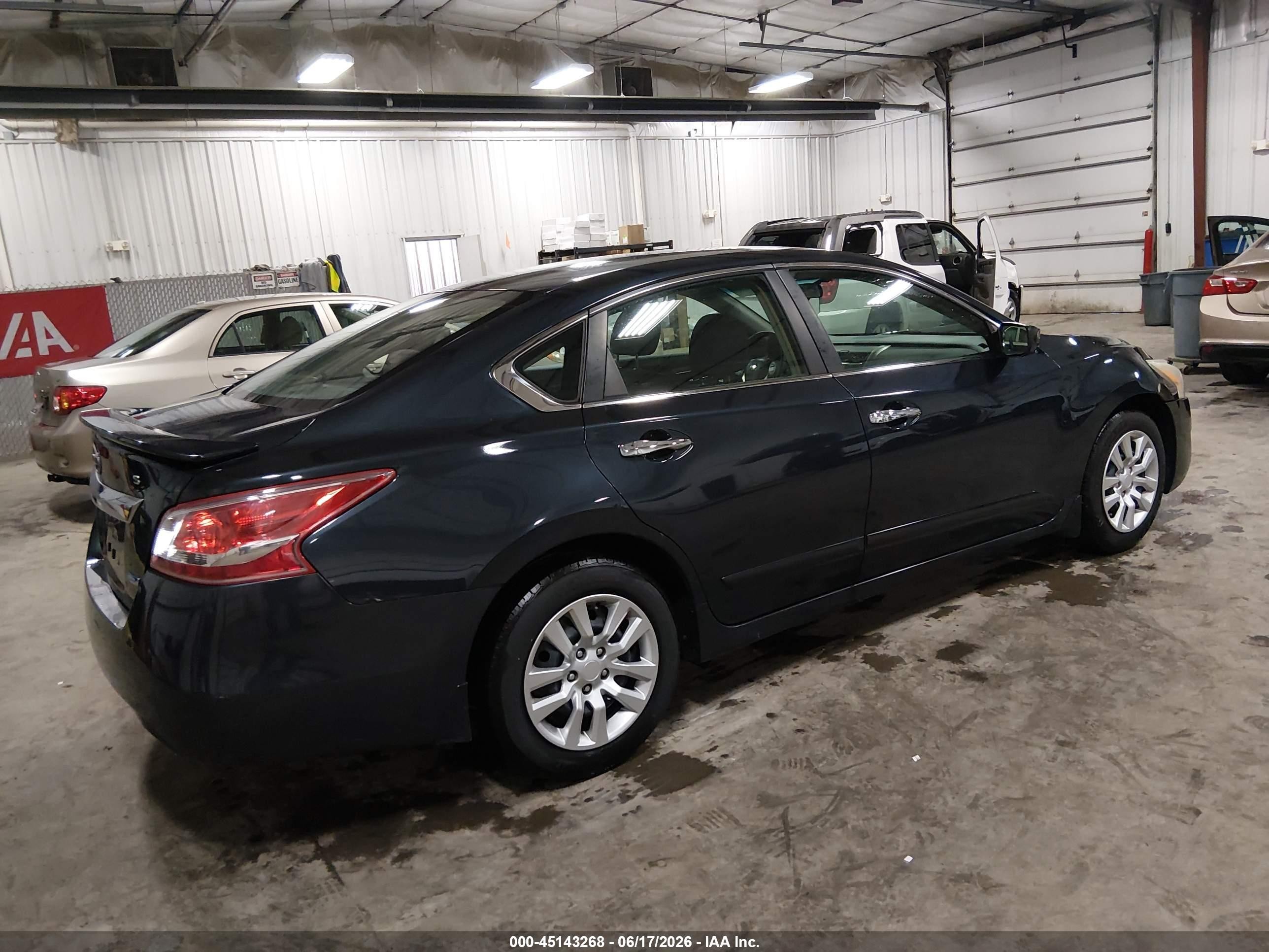 2013 Nissan Altima 2.5 S Blue vin: 1N4AL3AP8DN509020