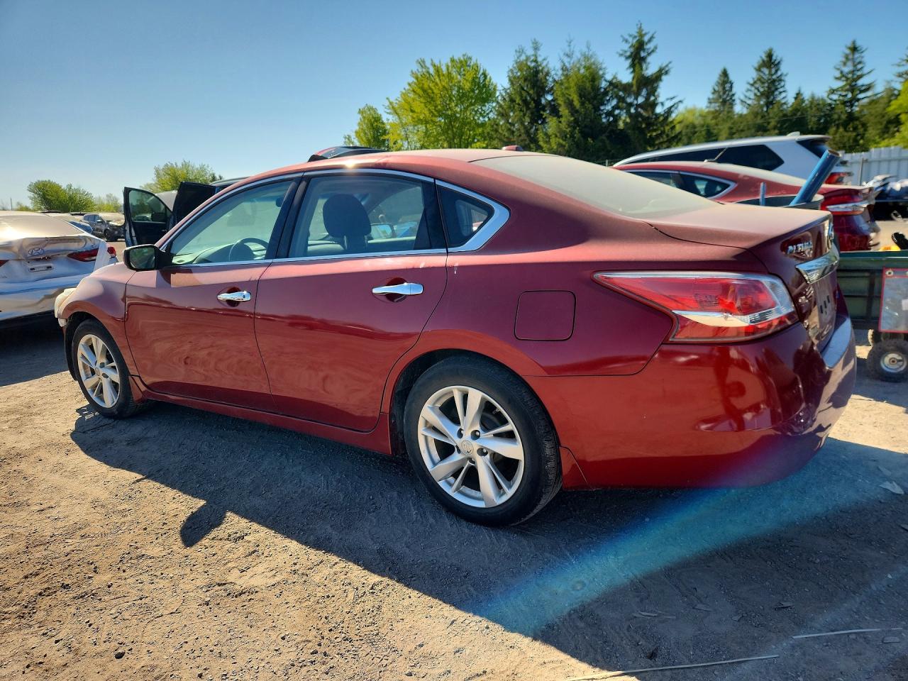 2013 Nissan Altima 2.5 Red vin: 1N4AL3AP8DN519322