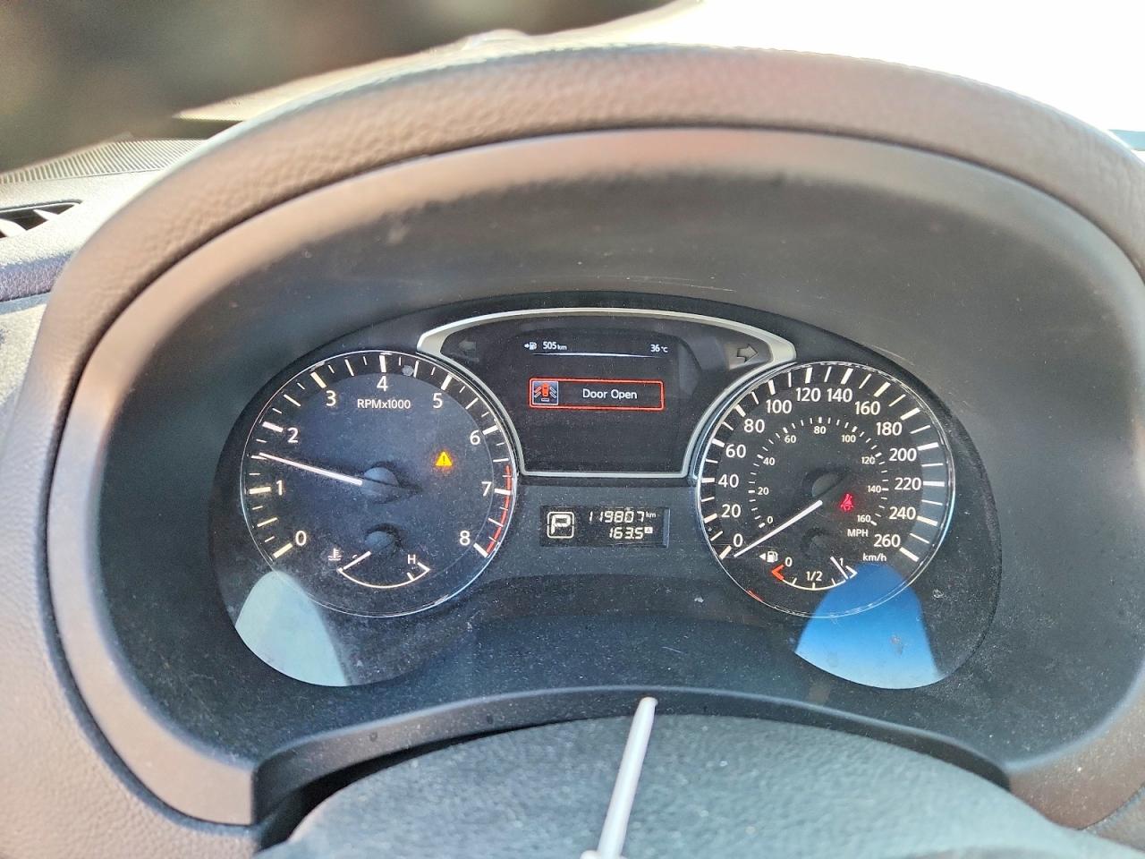 2013 Nissan Altima 2.5 Red vin: 1N4AL3AP8DN519322