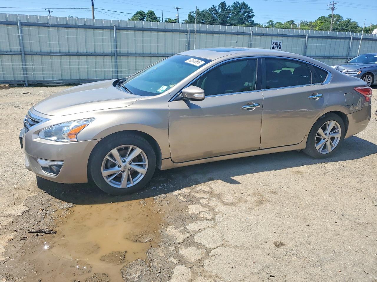 2013 Nissan Altima 2.5 Gold vin: 1N4AL3AP8DN555155