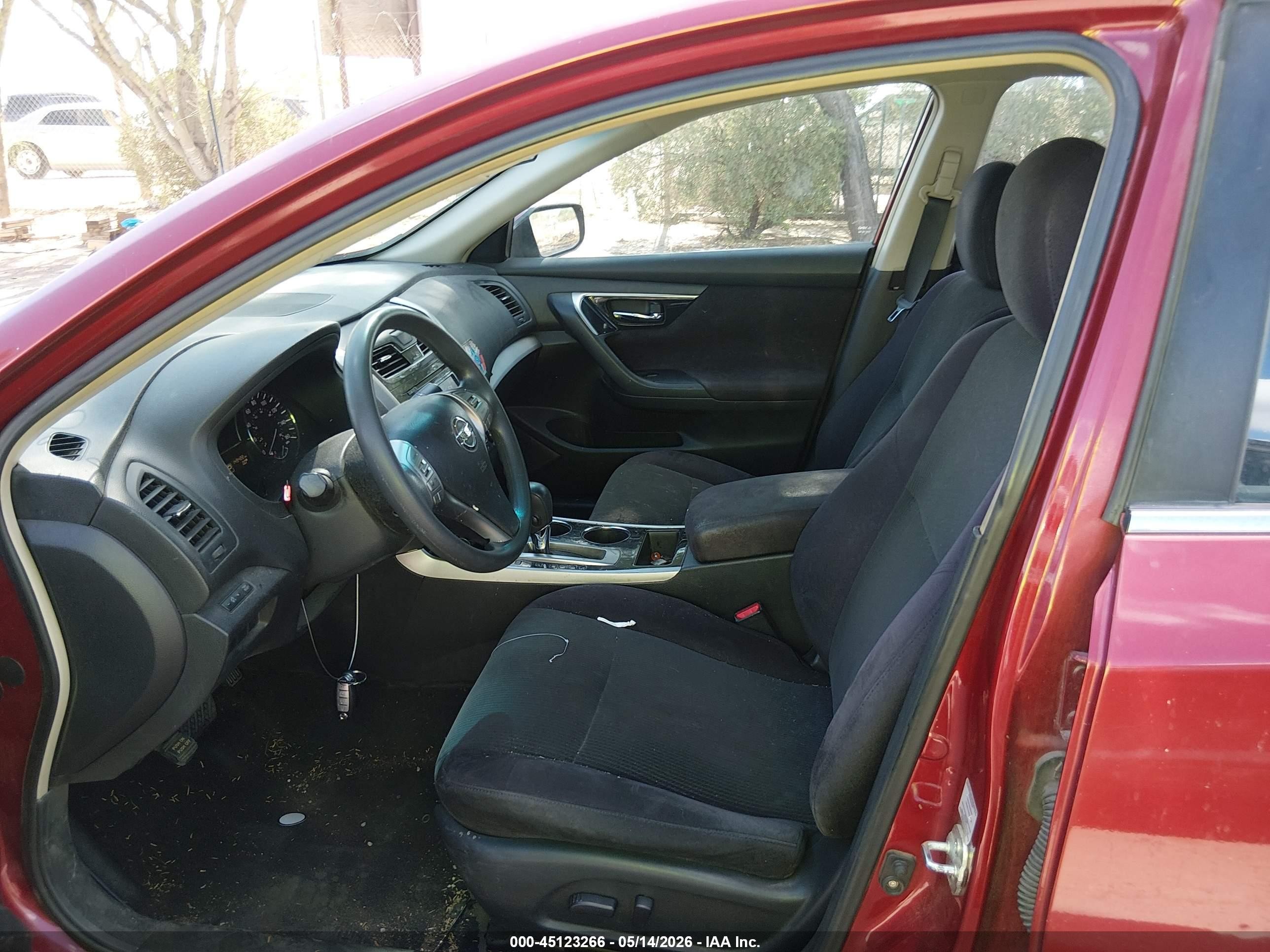 2013 Nissan Altima 2.5 S Red vin: 1N4AL3AP8DN559075