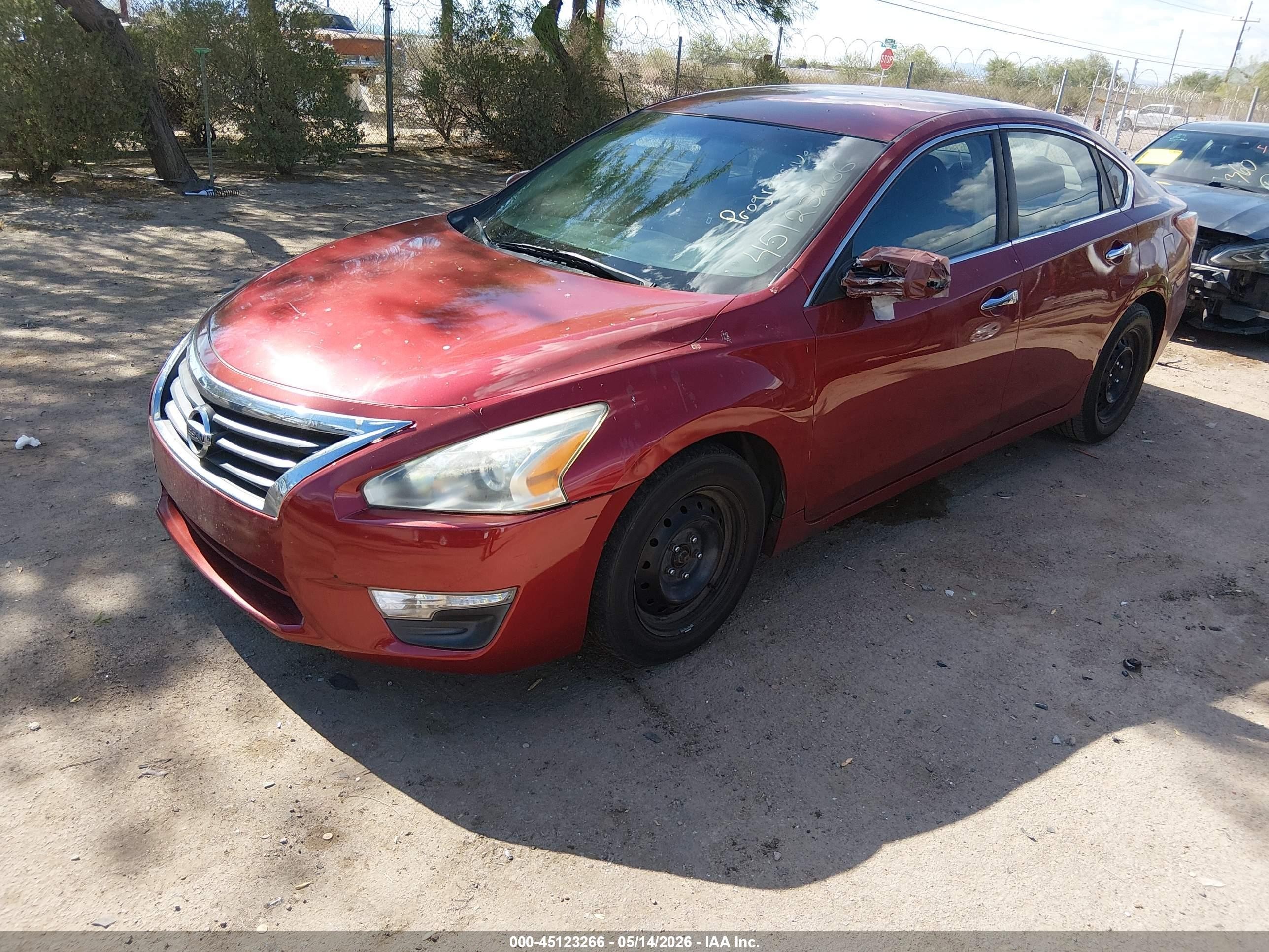 2013 Nissan Altima 2.5 S Red vin: 1N4AL3AP8DN559075