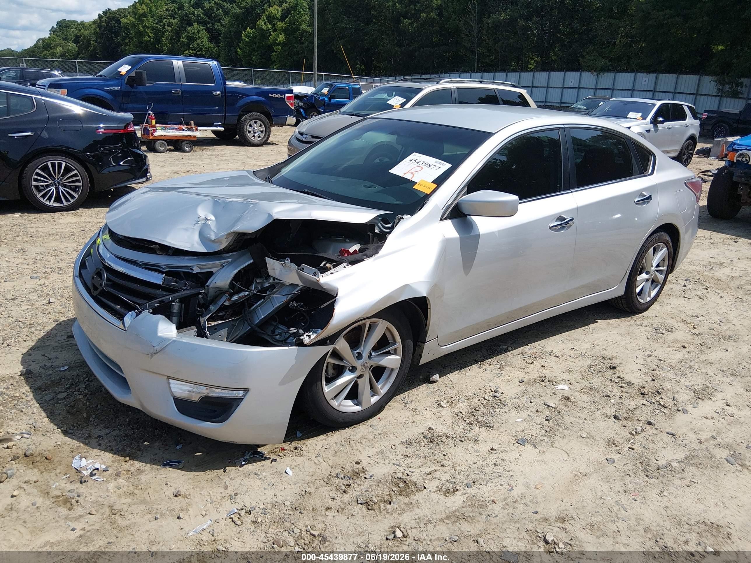 2014 Nissan Altima 2.5 Sv Silver vin: 1N4AL3AP8EC106443